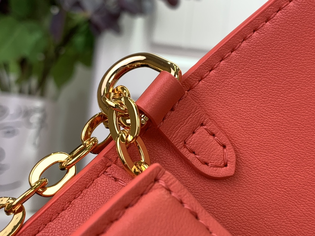 Louis Vuitton LV Bloom Walletlv,包 5