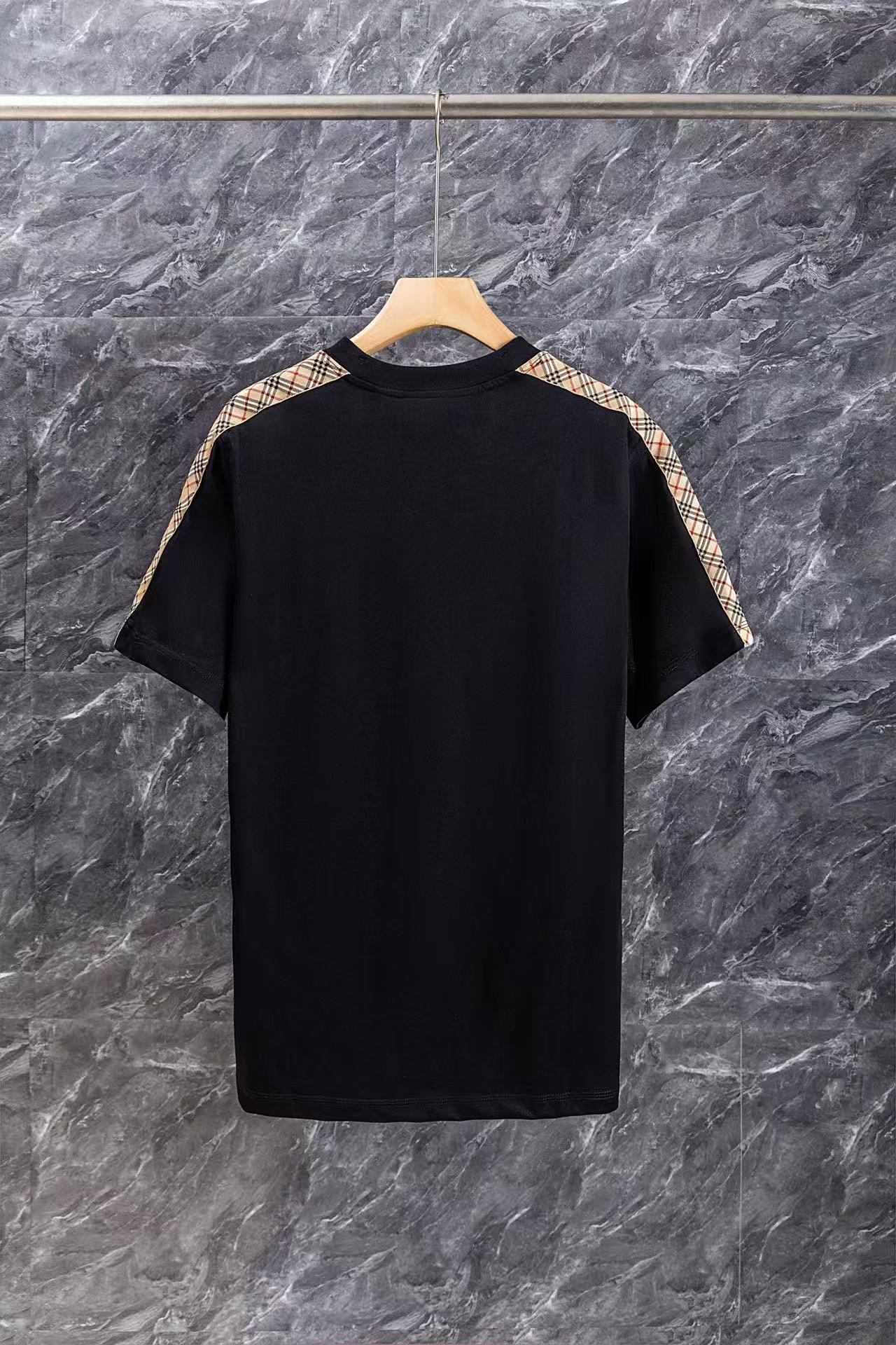 Alternative view of T-Shirt 11182