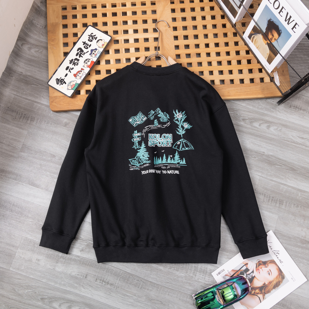 供货价:65💰新品卫衣发布会♻️纯棉毛圈设计,300克足重量,贸易出口货,原包装吊牌（另有38💴华棉版本340克推荐入手）可以随意来图订制 支持一件代发 批发 等  
三棵树 经典款全棉加厚320g休闲圆领套头卫衣
全套包装 高品质
卫衣采用320g多支纱线纺织工艺 手感厚实
全棉面料 透气舒适 顶级质感
颜色：图示颜色
尺码：M L XL
 胸围 肩宽 袖长 衣长
M 62 63.5 53 70
L 64 65.5 54.5 72
XL 66 67.5 56 74
尺码 建议身高 建议体重
M 160cm-170cm 50kg-65kg
L 170cm-180cm 65k g-85kg
XL 180cm-195cm 85kg-115kg