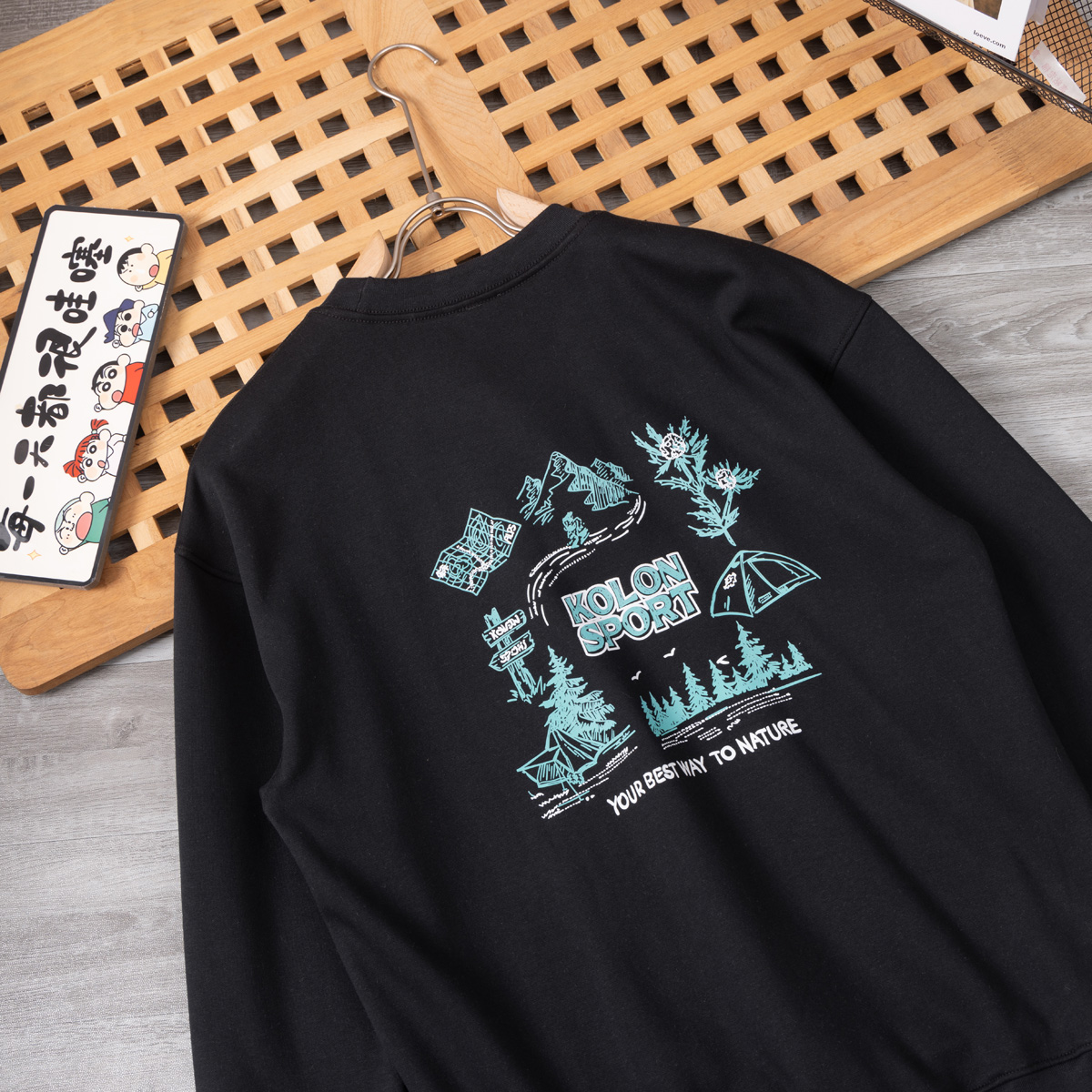 供货价:65💰新品卫衣发布会♻️纯棉毛圈设计,300克足重量,贸易出口货,原包装吊牌（另有38💴华棉版本340克推荐入手）可以随意来图订制 支持一件代发 批发 等  
三棵树 经典款全棉加厚320g休闲圆领套头卫衣
全套包装 高品质
卫衣采用320g多支纱线纺织工艺 手感厚实
全棉面料 透气舒适 顶级质感
颜色：图示颜色
尺码：M L XL
 胸围 肩宽 袖长 衣长
M 62 63.5 53 70
L 64 65.5 54.5 72
XL 66 67.5 56 74
尺码 建议身高 建议体重
M 160cm-170cm 50kg-65kg
L 170cm-180cm 65k g-85kg
XL 180cm-195cm 85kg-115kg