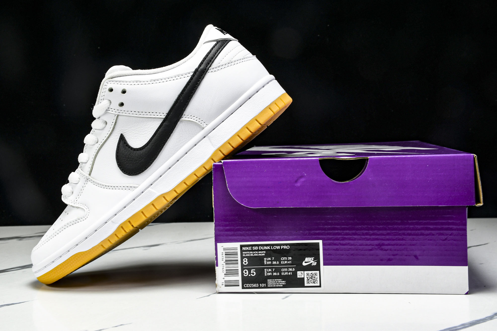 Dunk 尺码40-47.5

纯原版出品-SB Dunk Low Pro White Gum 白生胶 
