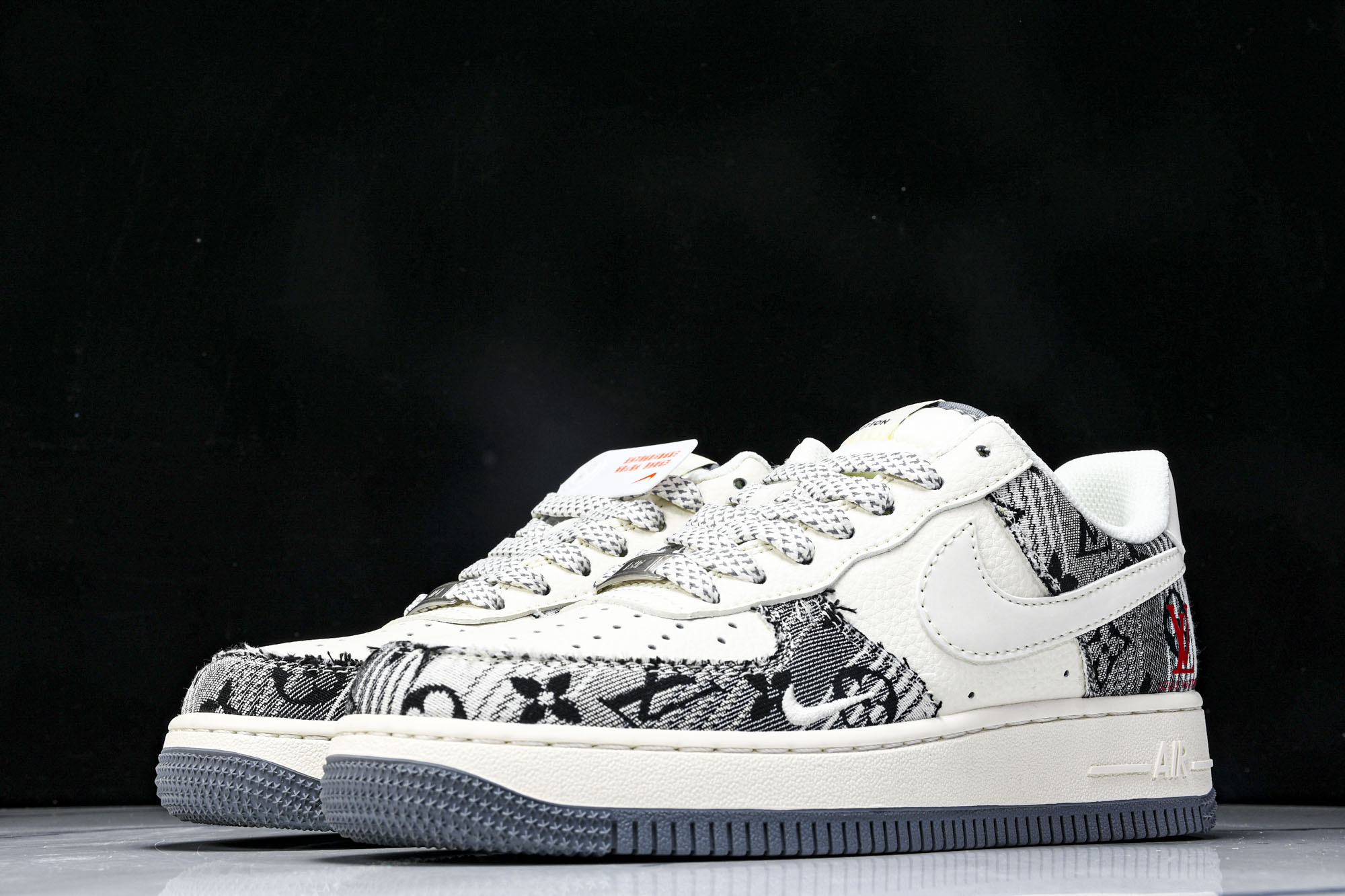 
Nike Air Force 1'07 Low LV联名 黑灰印花牛仔 空军一号低帮休闲板鞋 XS19