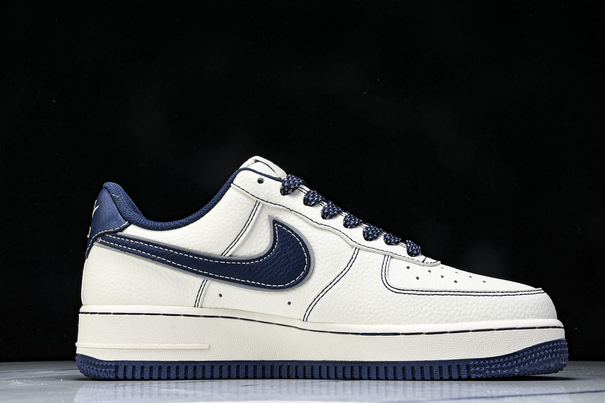 
Nike Air Force 1'07 Low 斯图西联名 深蓝小三勾 空军一号低帮休闲板鞋 HH75