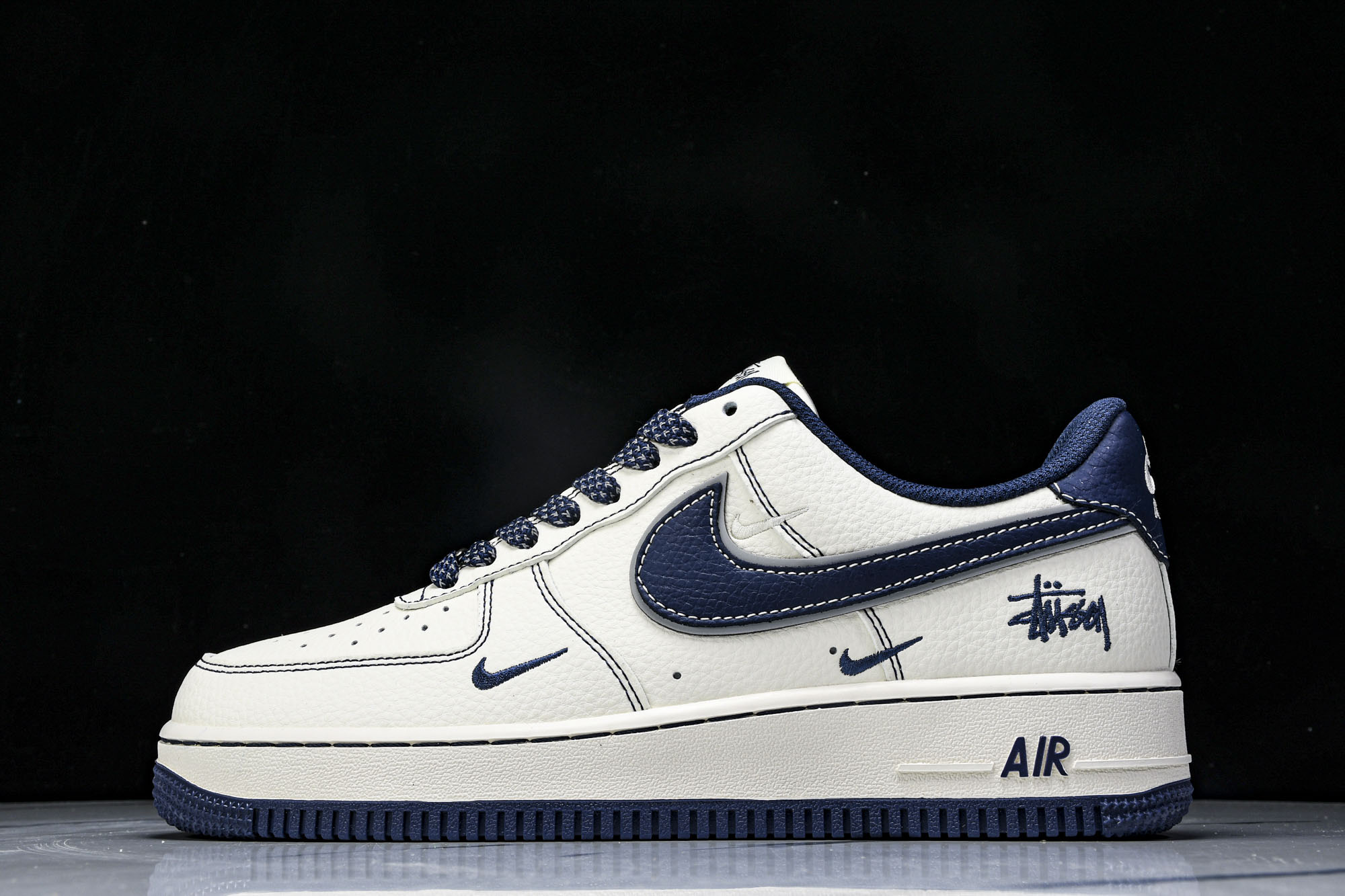 
Nike Air Force 1'07 Low 斯图西联名 深蓝小三勾 空军一号低帮休闲板鞋 HH75