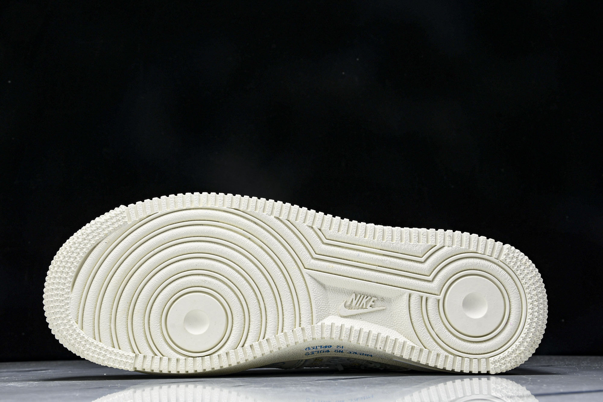 
Nike Air Force 1'07 Low Love Words 小香风系列 蓝言情话 空军一号低