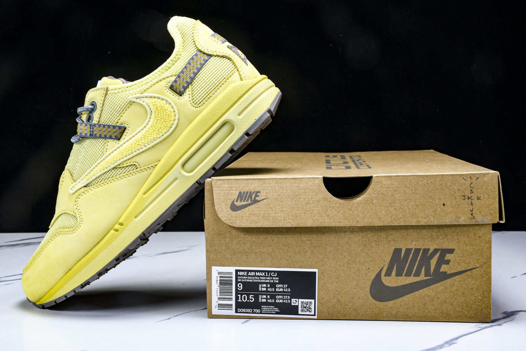 
Travish Scott x NK Air Max 1“土星金”复古休闲跑步鞋 小麦色 倒钩DO93
