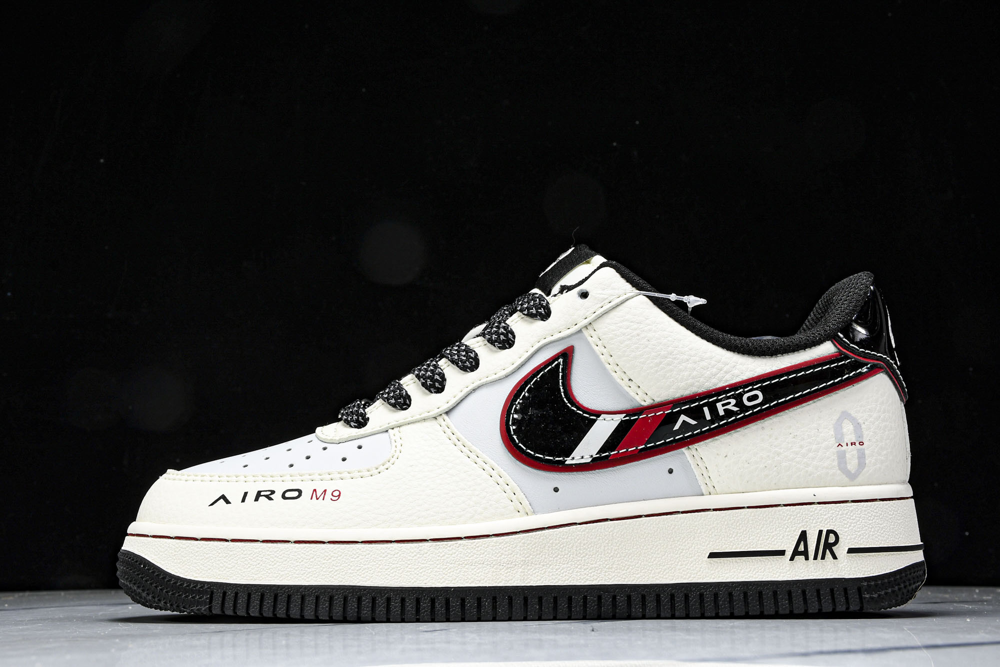
Nike Air Force 1'07 Low 问界联名 黑M9 空军一号低帮休闲板鞋 XS1958-