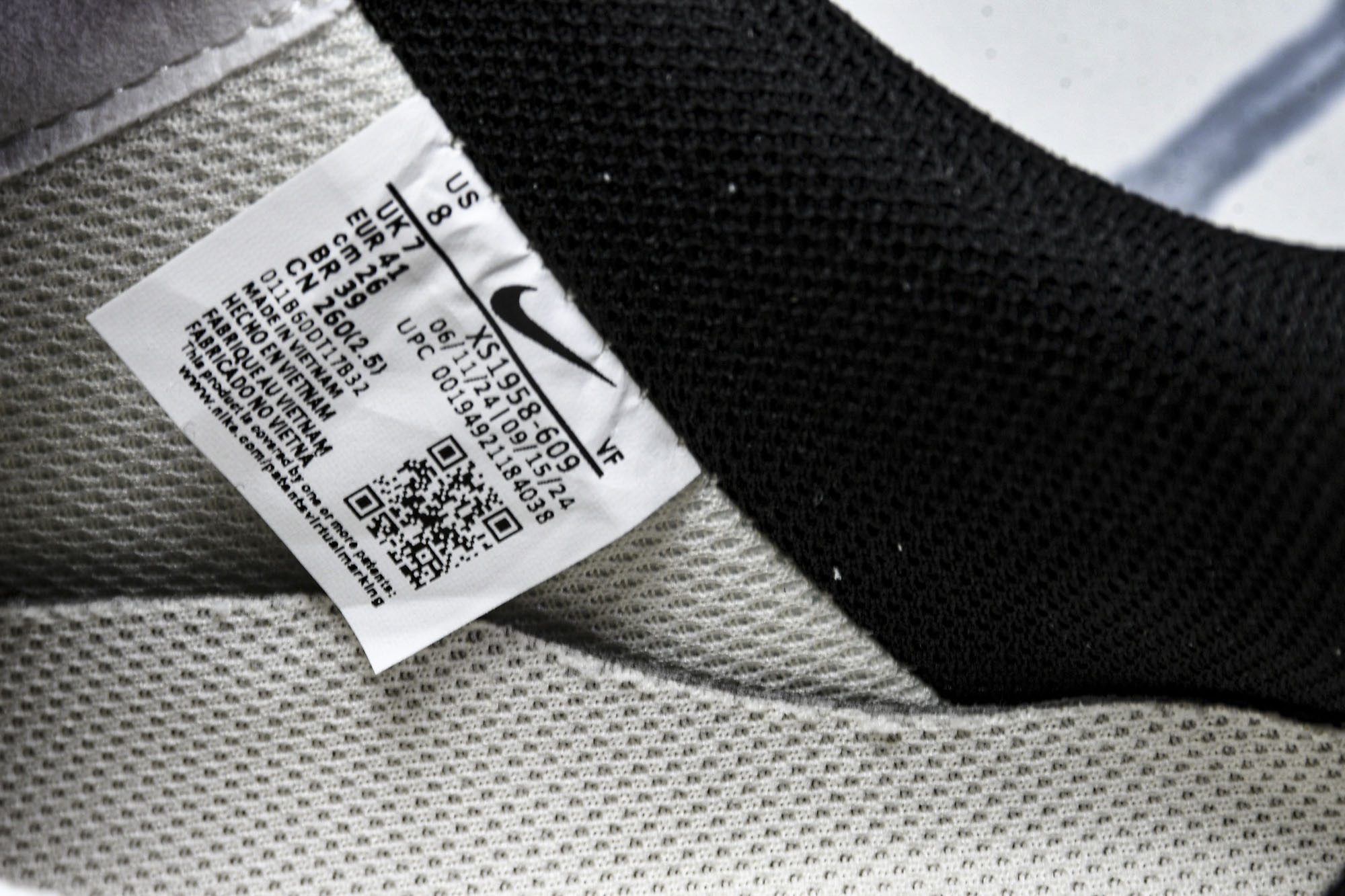 
Nike Air Force 1'07 Low 问界联名 黑M9 空军一号低帮休闲板鞋 XS1958-