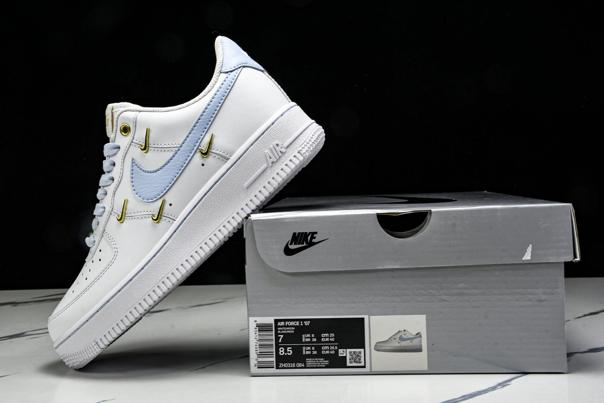 
Nike Air Force 1'07 Low 官方爆款定制 二次元主题 四勾天蓝 空军一号低帮休闲板