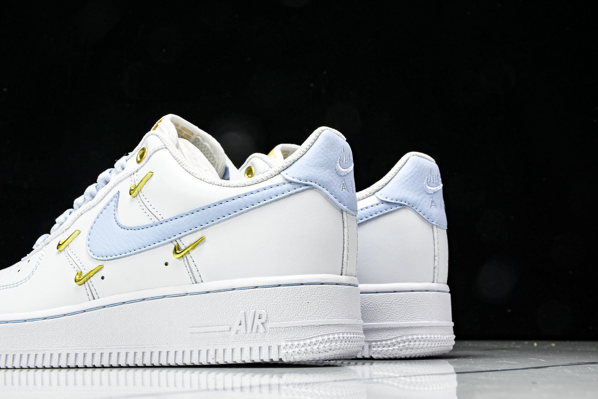 
Nike Air Force 1'07 Low 官方爆款定制 二次元主题 四勾天蓝 空军一号低帮休闲板