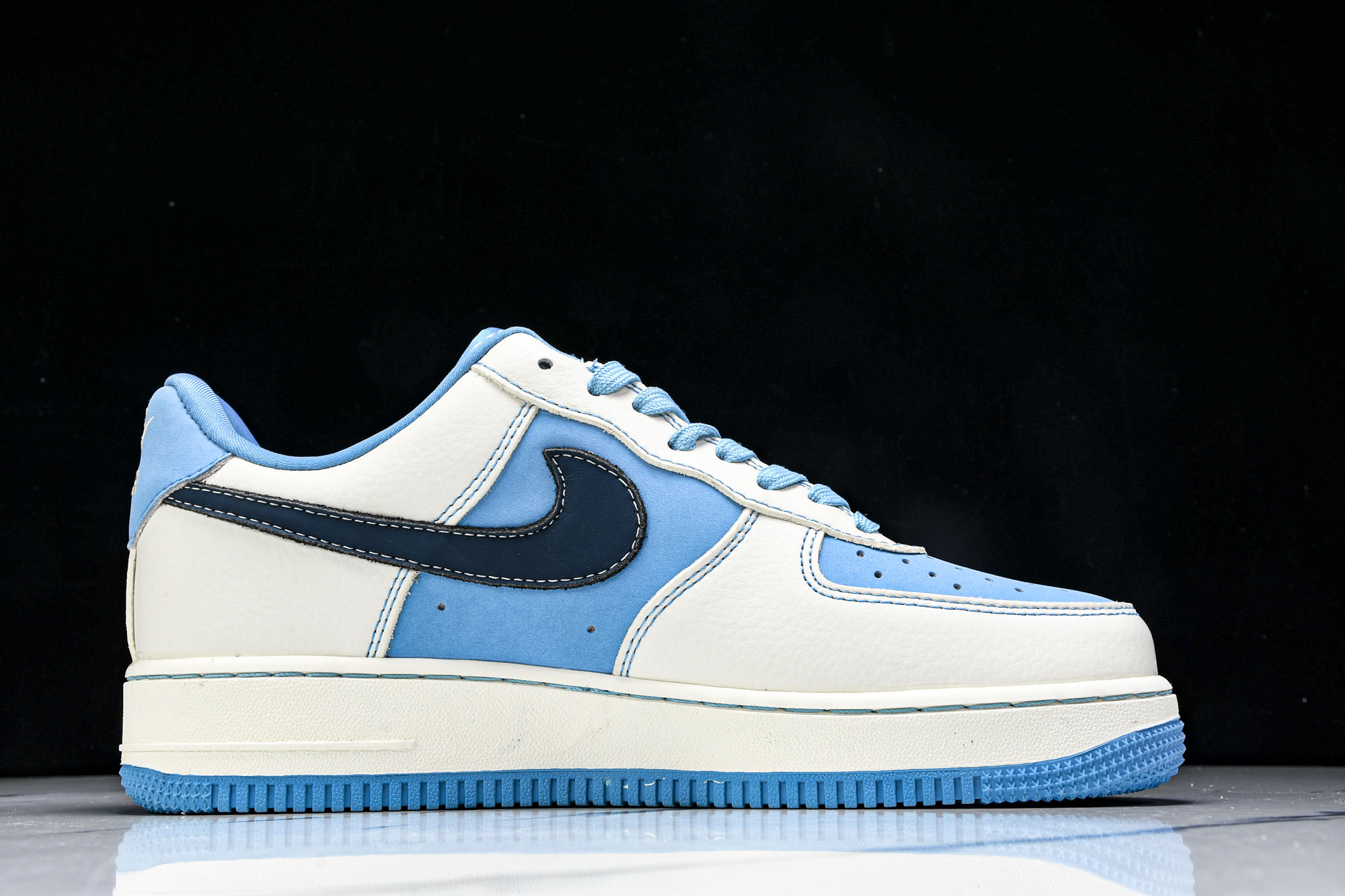 
Nike Air Force 1'07 Low 迪奥联名 石蕊蓝 空军一号低帮休闲板鞋 KK1988-