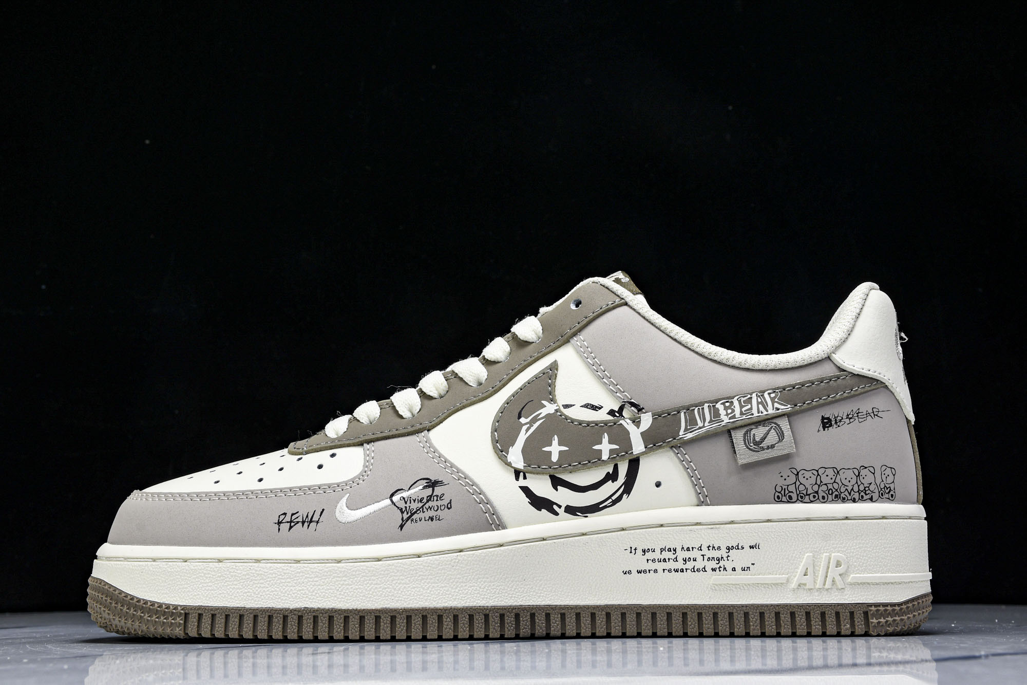 
Nike Air Force 1'07 Low Smiling Bear 笑脸熊 空军一号低帮休闲板鞋