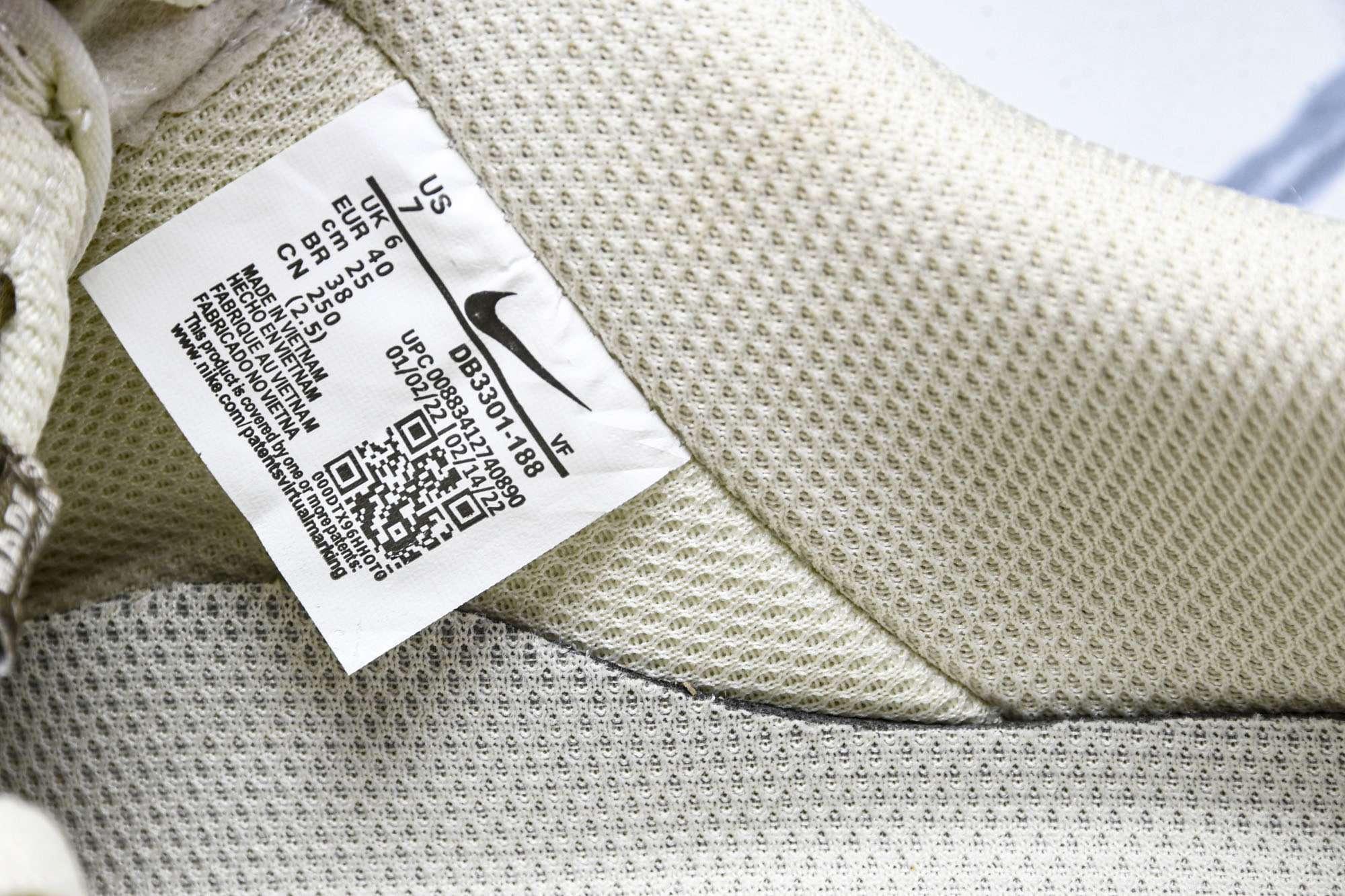 
Nike Air Force 1'07 Low Smiling Bear 笑脸熊 空军一号低帮休闲板鞋