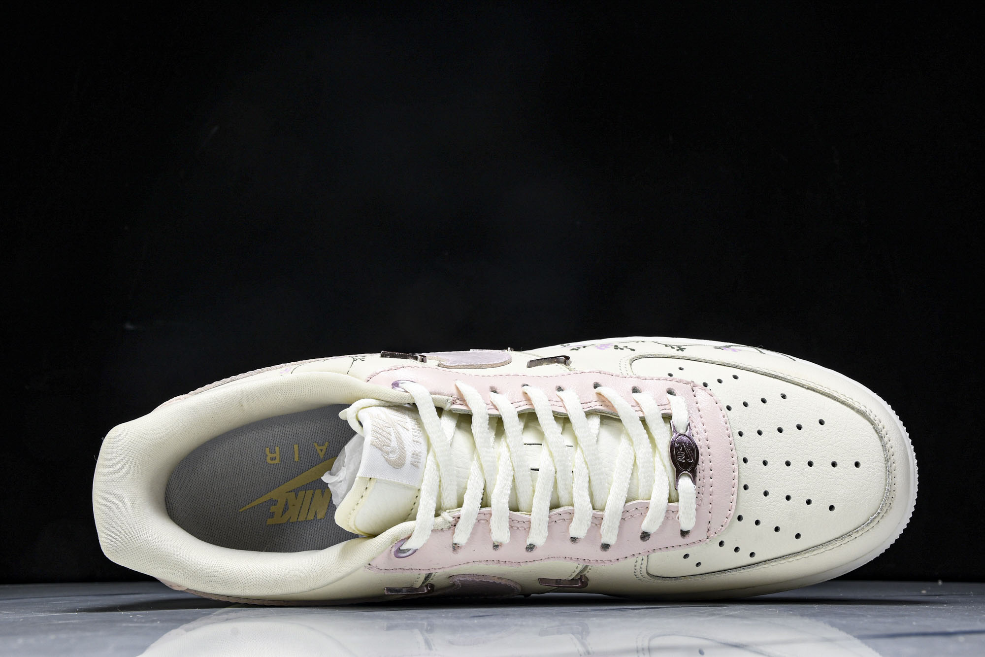 
Nike Air Force 1'07 Low Light Pink Flowers 手绘涂鸦 浅粉漫