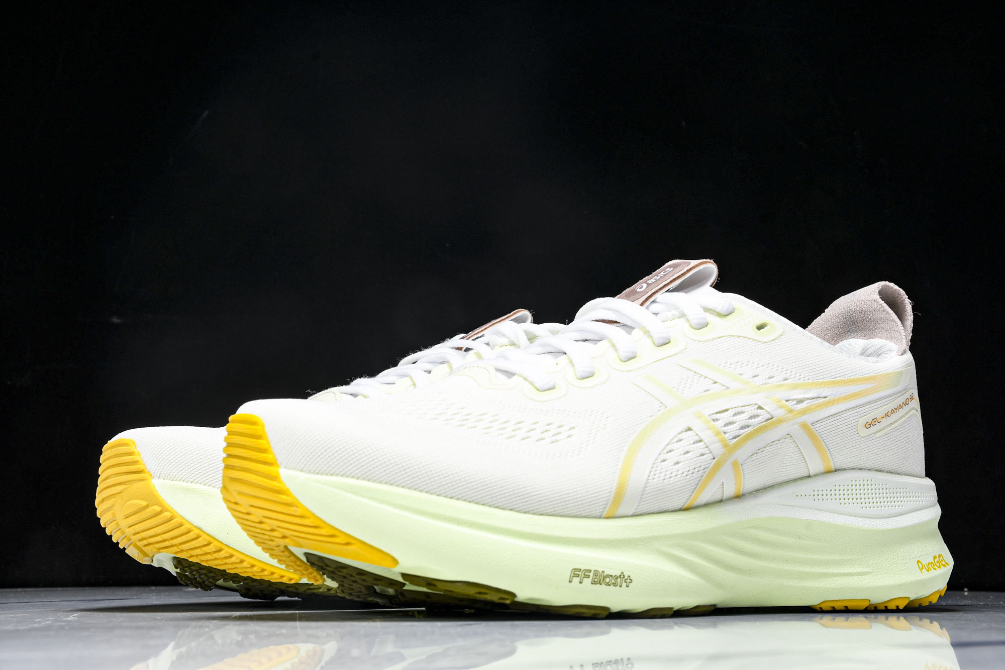 
亚瑟士/Asics Gel-Kayano 32 卡亚诺32代低帮专业有氧超轻量休闲运动全能慢跑鞋 10