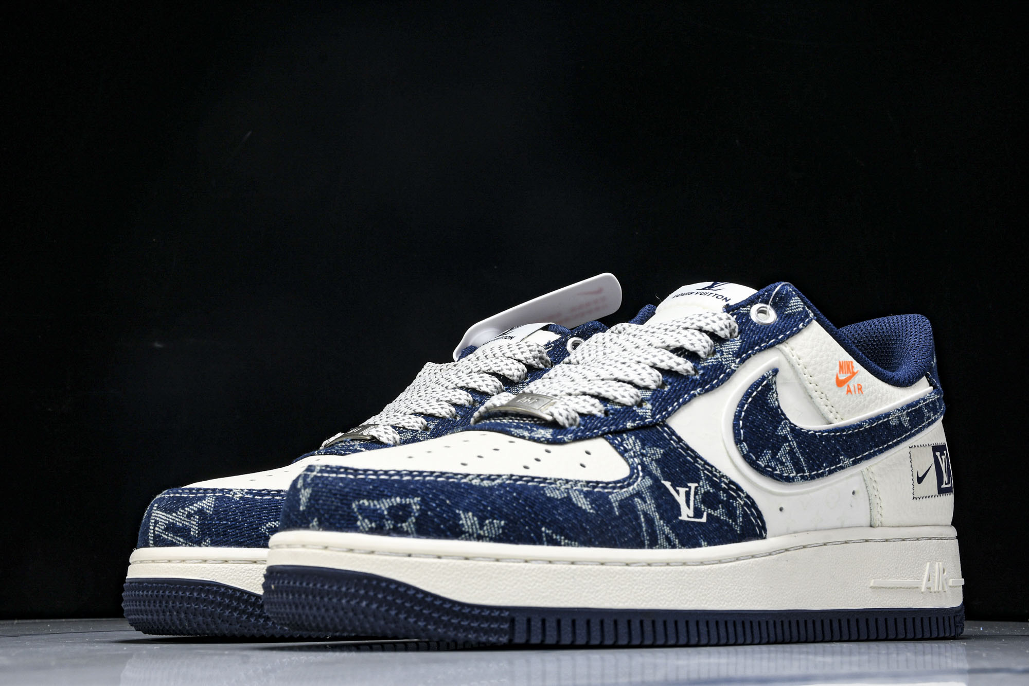 
Nike Air Force 1'07 Low LV联名 前掌蓝牛仔 空军一号低帮休闲板鞋 YX506