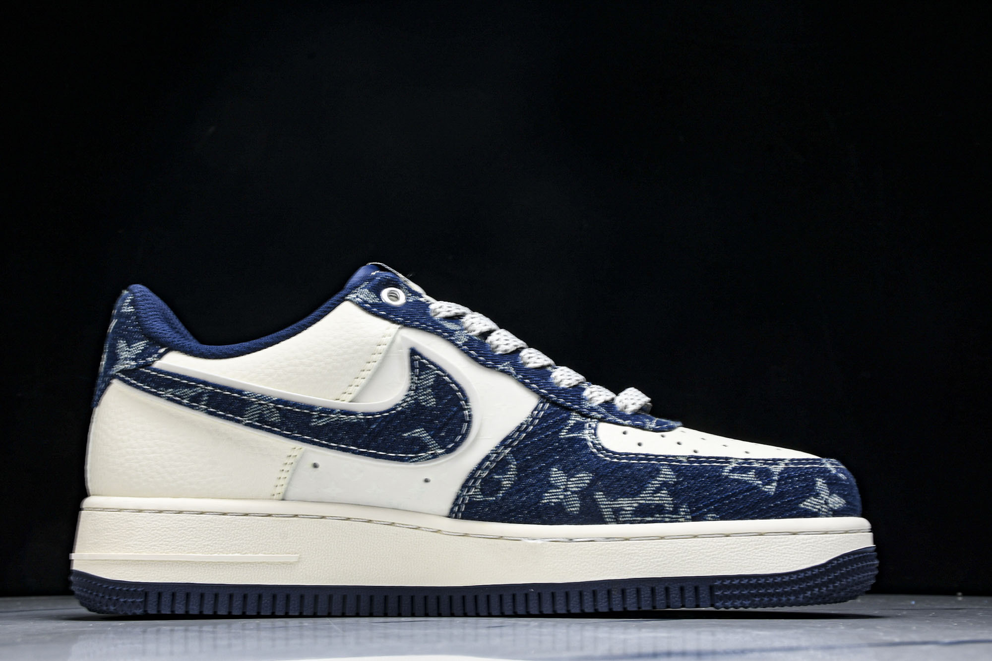 
Nike Air Force 1'07 Low LV联名 前掌蓝牛仔 空军一号低帮休闲板鞋 YX506