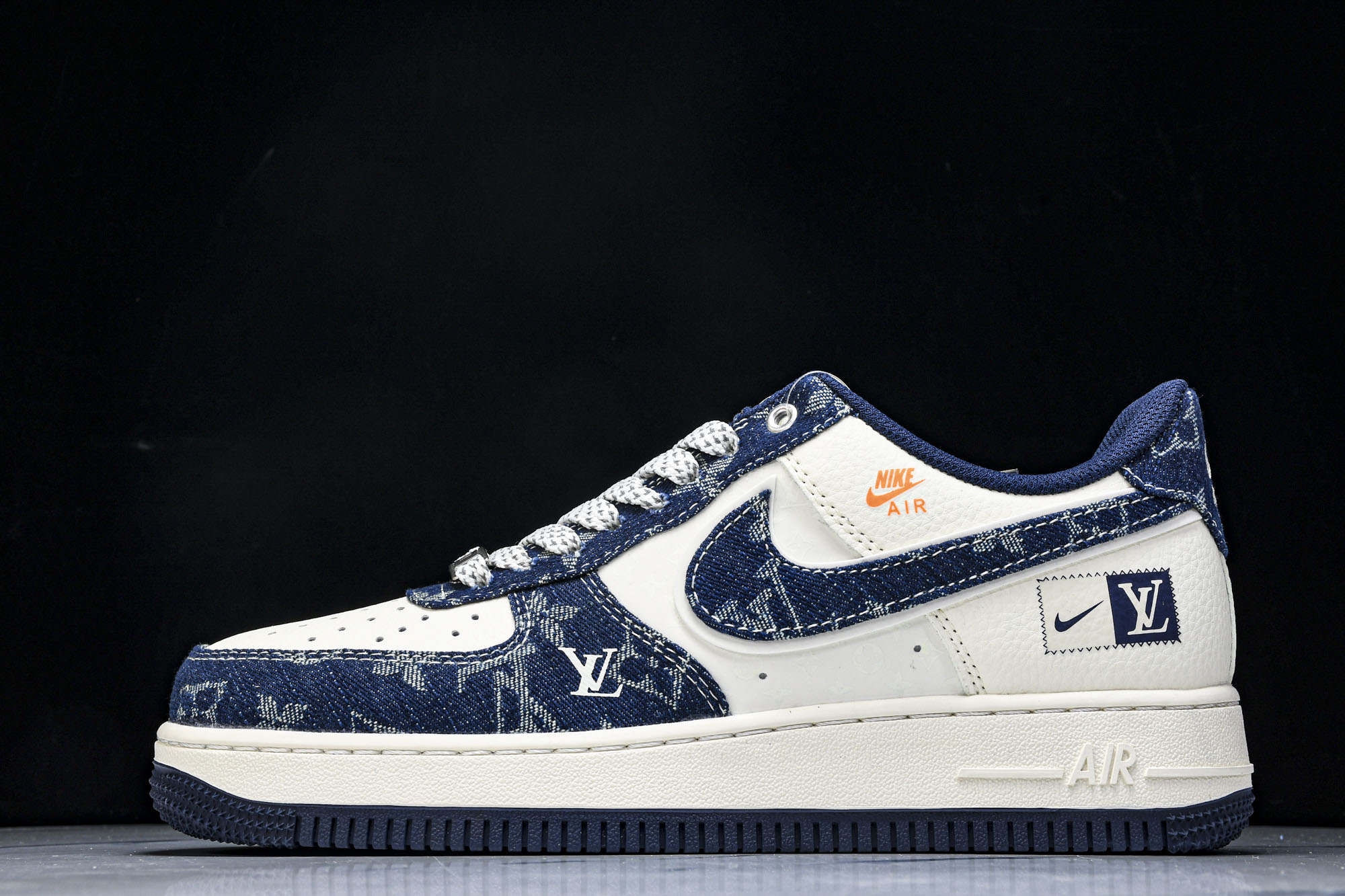 
Nike Air Force 1'07 Low LV联名 前掌蓝牛仔 空军一号低帮休闲板鞋 YX506