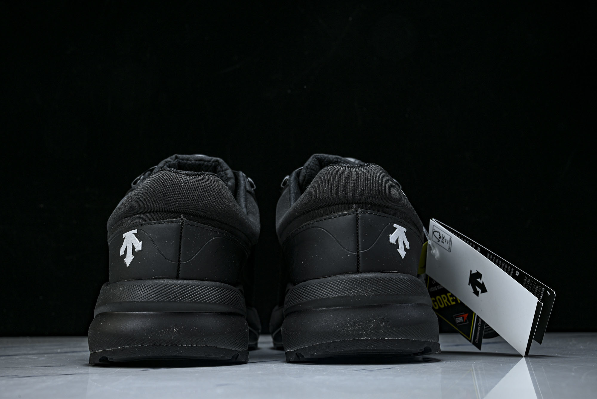 迪桑特DESCENTE RUNNING DFLUID流体鞋缓震BOA防水回弹支撑跑步鞋D4431LSN1