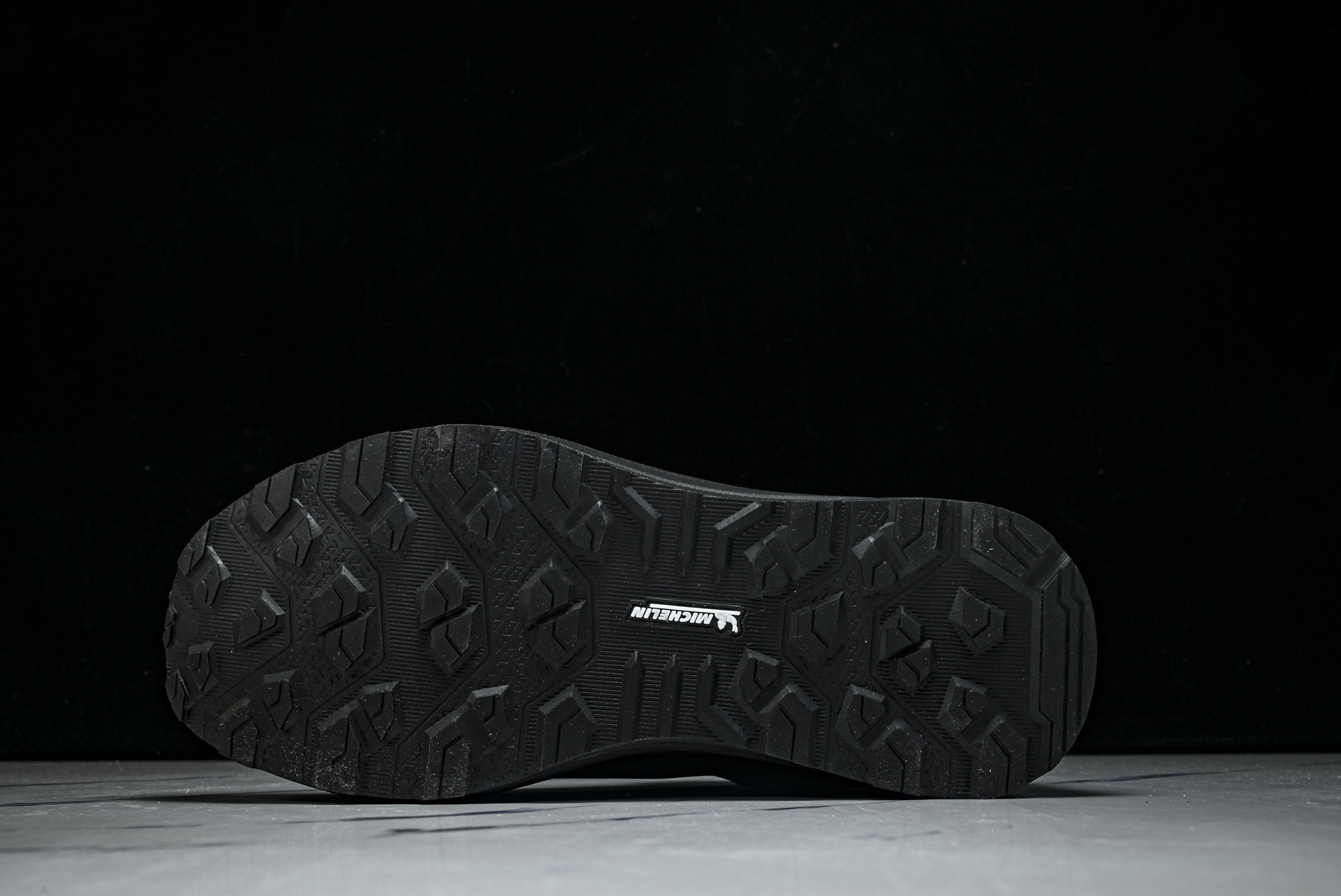 迪桑特DESCENTE RUNNING DFLUID流体鞋缓震BOA防水回弹支撑跑步鞋D4431LSN1