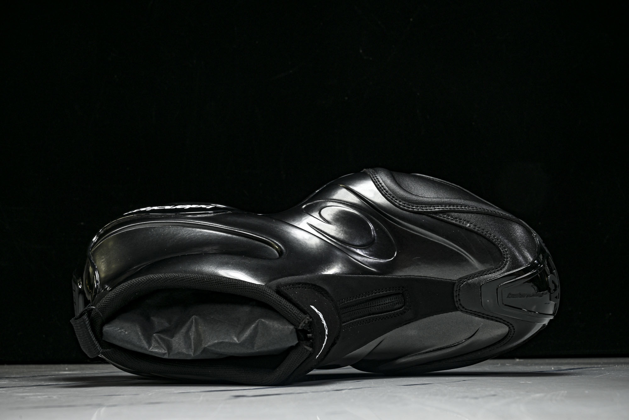 Balenciaga巴黎世家篮球鞋男士缓震支撑贴合防滑黑色 WBKBM111039 40 41 42 4