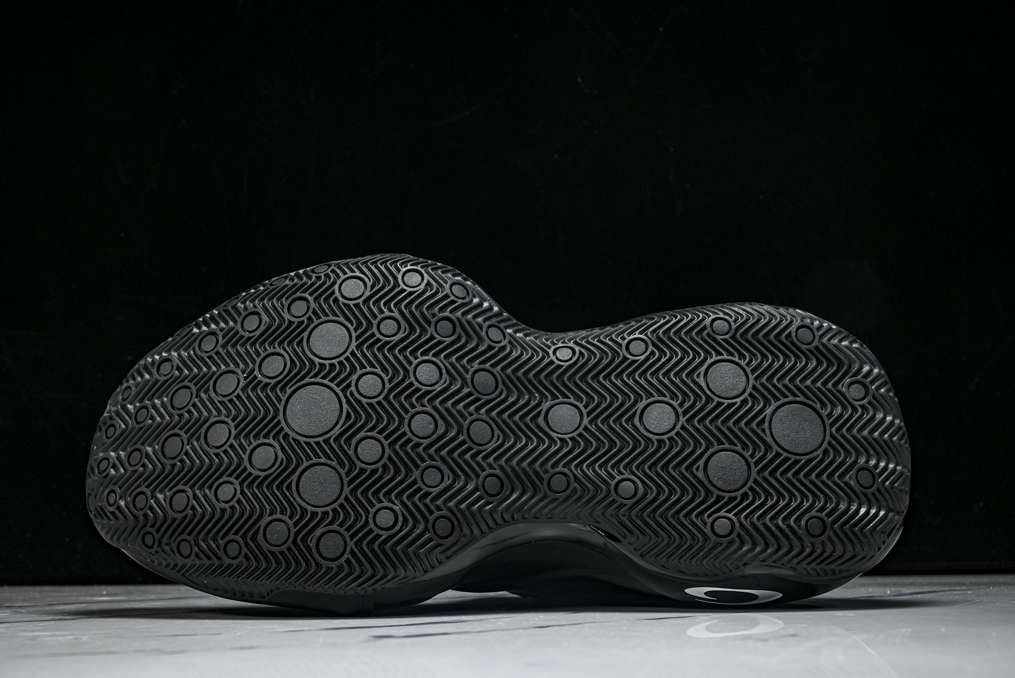 Balenciaga巴黎世家篮球鞋男士缓震支撑贴合防滑黑色 WBKBM111039 40 41 42 4