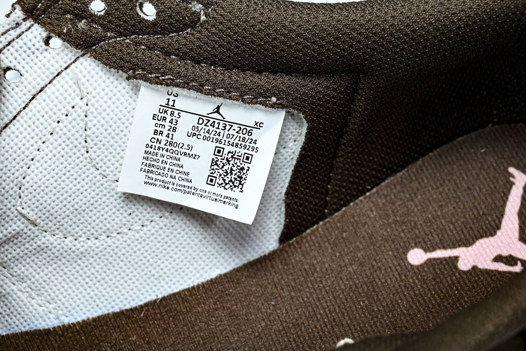 Travis Scott x Air Jordan 1 Low OG AJ1 乔1粉色倒勾低帮 DZ41