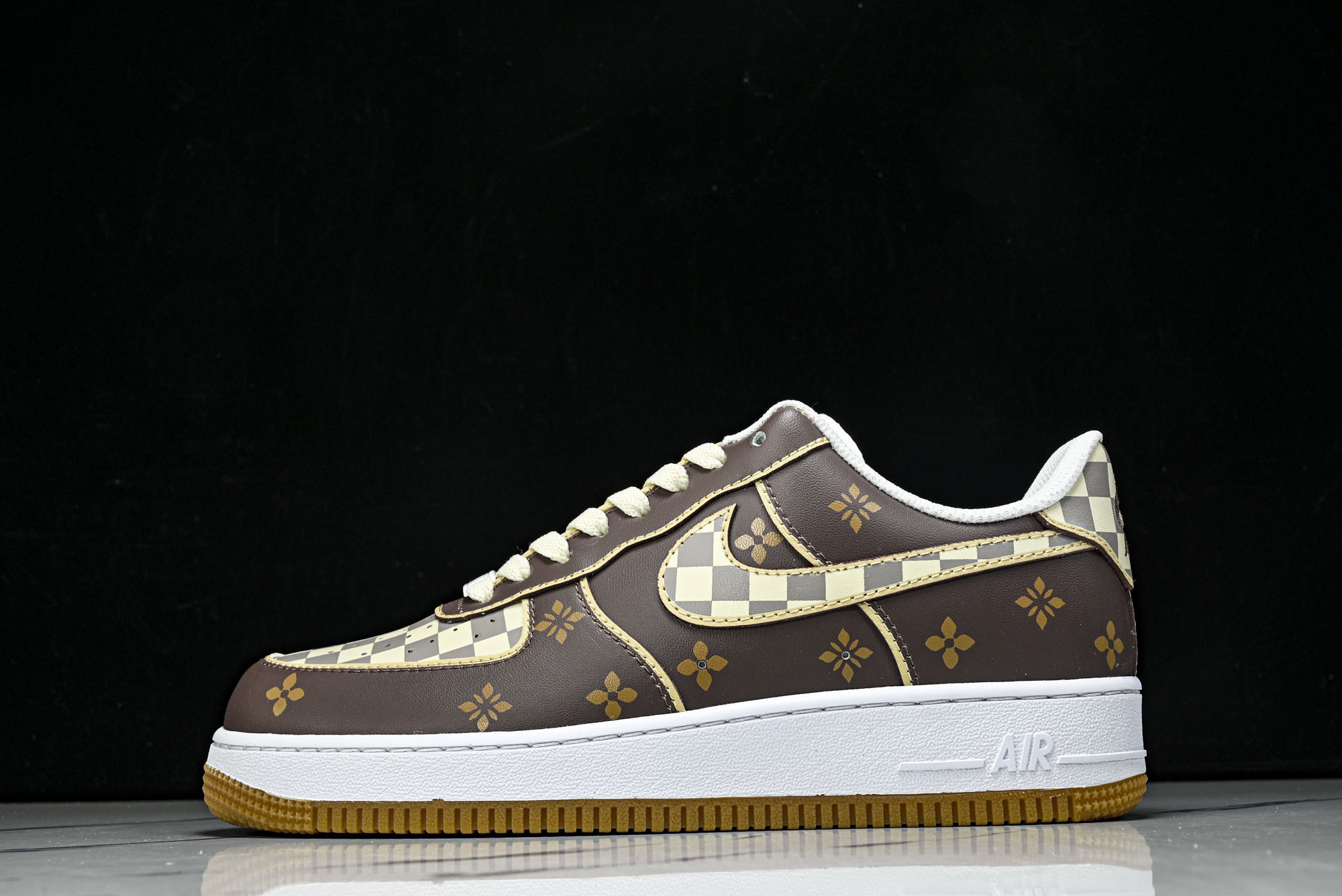 Nike Air Force 1'07 Low 空军一号低帮休闲板鞋 DJ2739-10036 36.5
