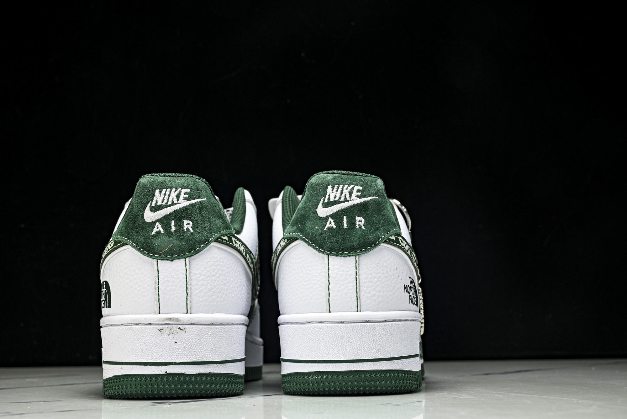 Nike Air Force 1'07 Low 北面联名 绿猪八翻毛 空军一号低帮休闲板鞋 SU2305