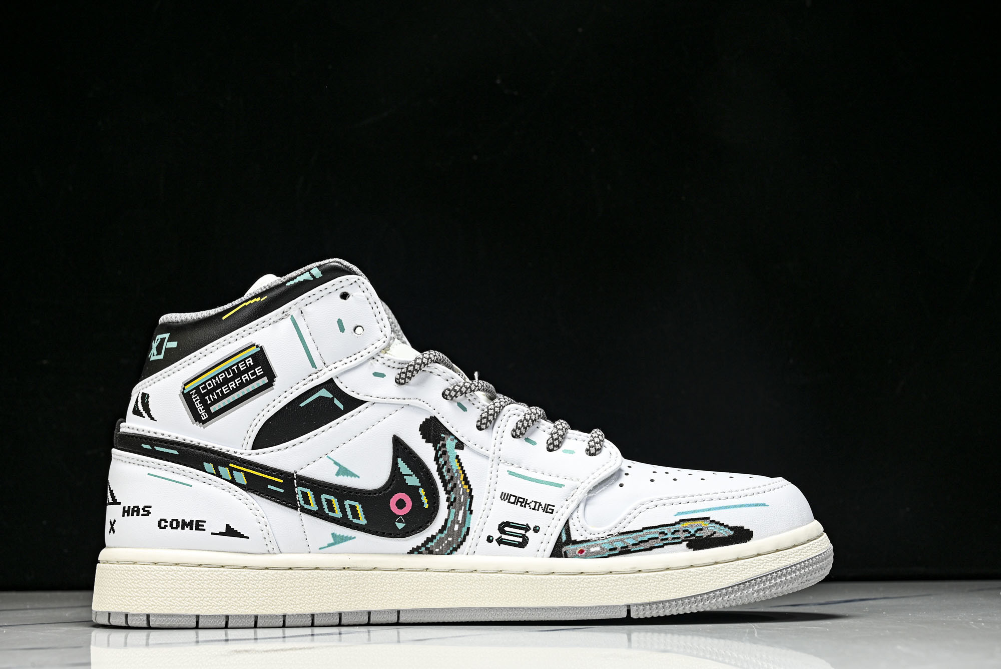 Air Jordan 1 Mid AJ1 乔1赛博棉花糖 中邦男篮球鞋 13535 36 36.5 37