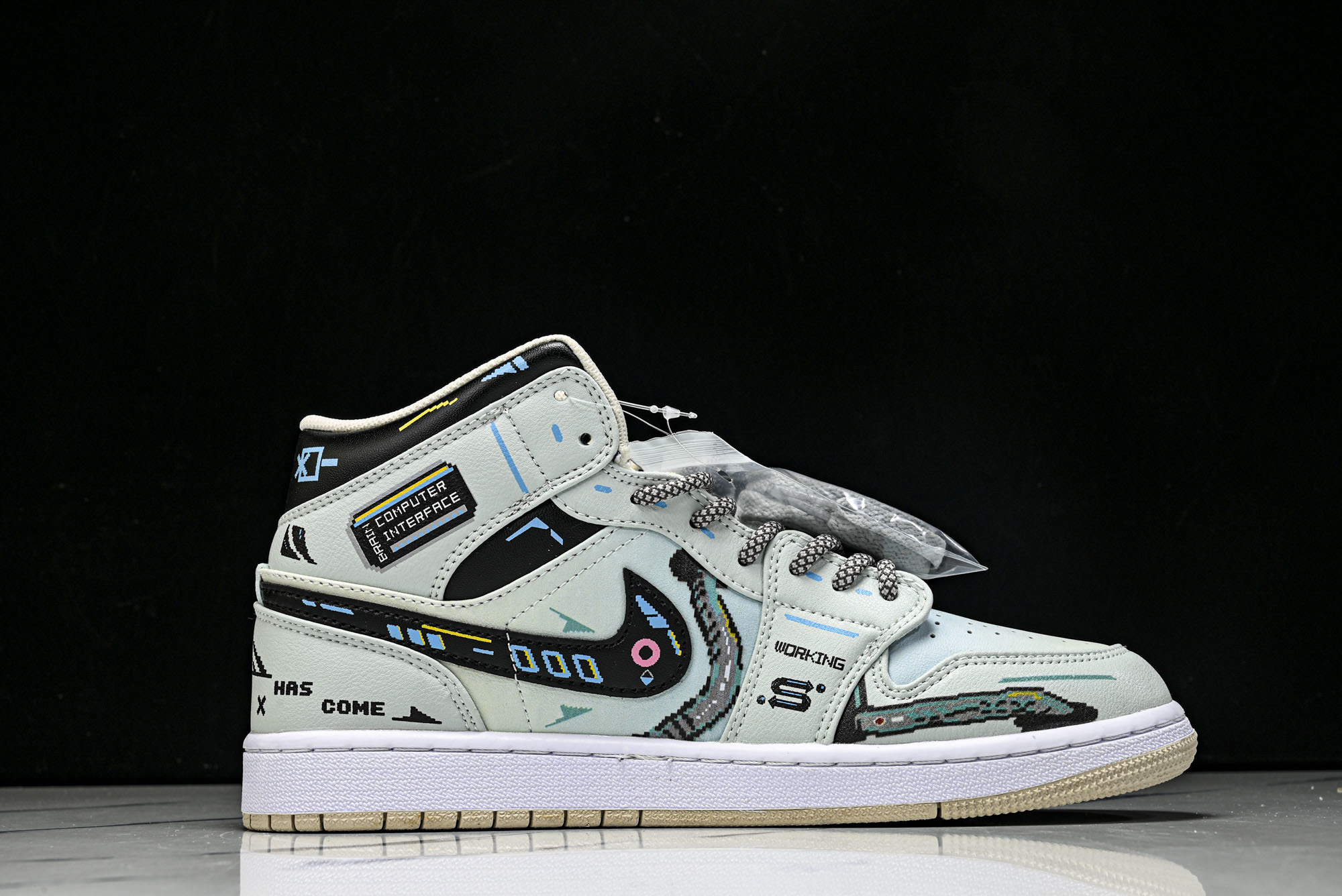 Air Jordan 1 Mid AJ1 乔1赛博棉花糖 中邦男篮球鞋 08235 36 36.5 37