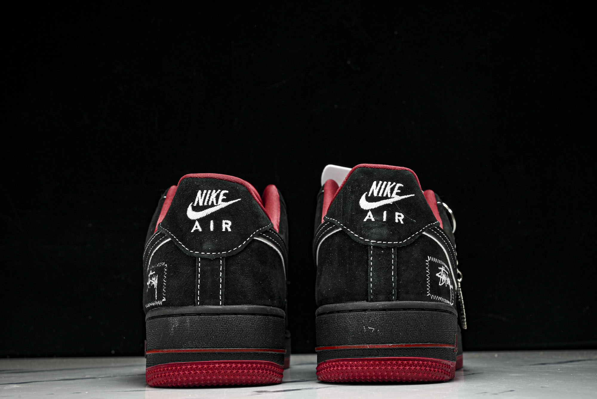 Nike Air Force 1 '07 Low 斯图西联名 磨砂黑 空军一号低帮休闲板鞋 SY1388