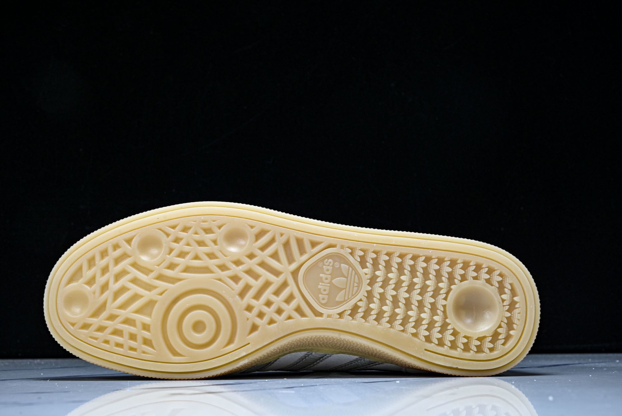 (纯原)Adidas Handball Spezial 阿迪达斯经典款牛皮复古休闲板鞋 白银生胶 HQ0