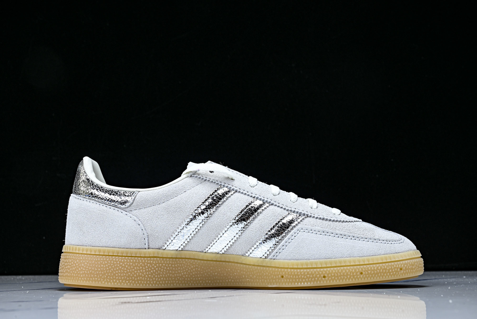 (纯原)Adidas Handball Spezial 阿迪达斯经典款牛皮复古休闲板鞋 白银生胶 HQ0