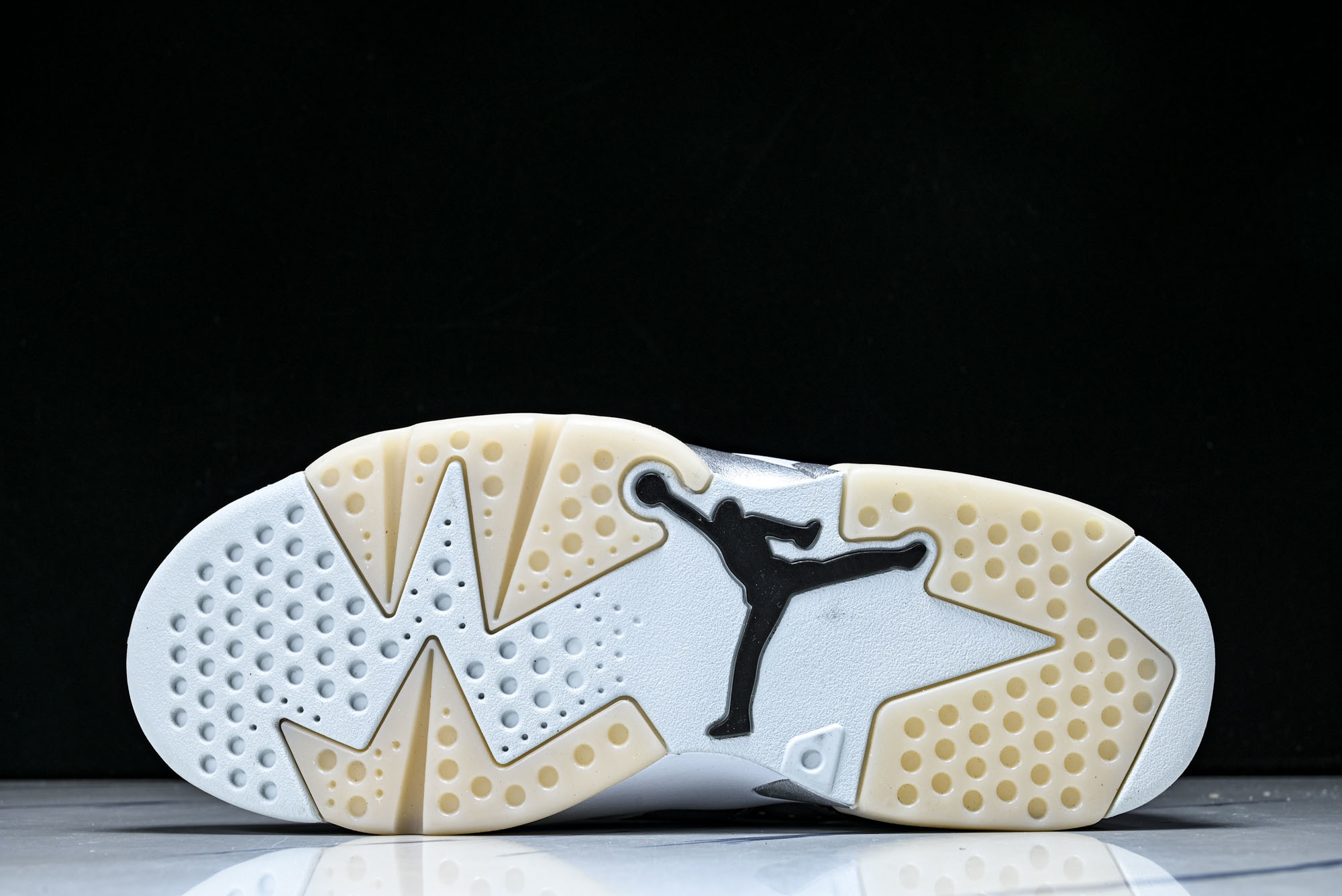 PSG x Air Jordan 6 Retro AJ6 乔6液态银 大巴黎 IQ5135-01040 