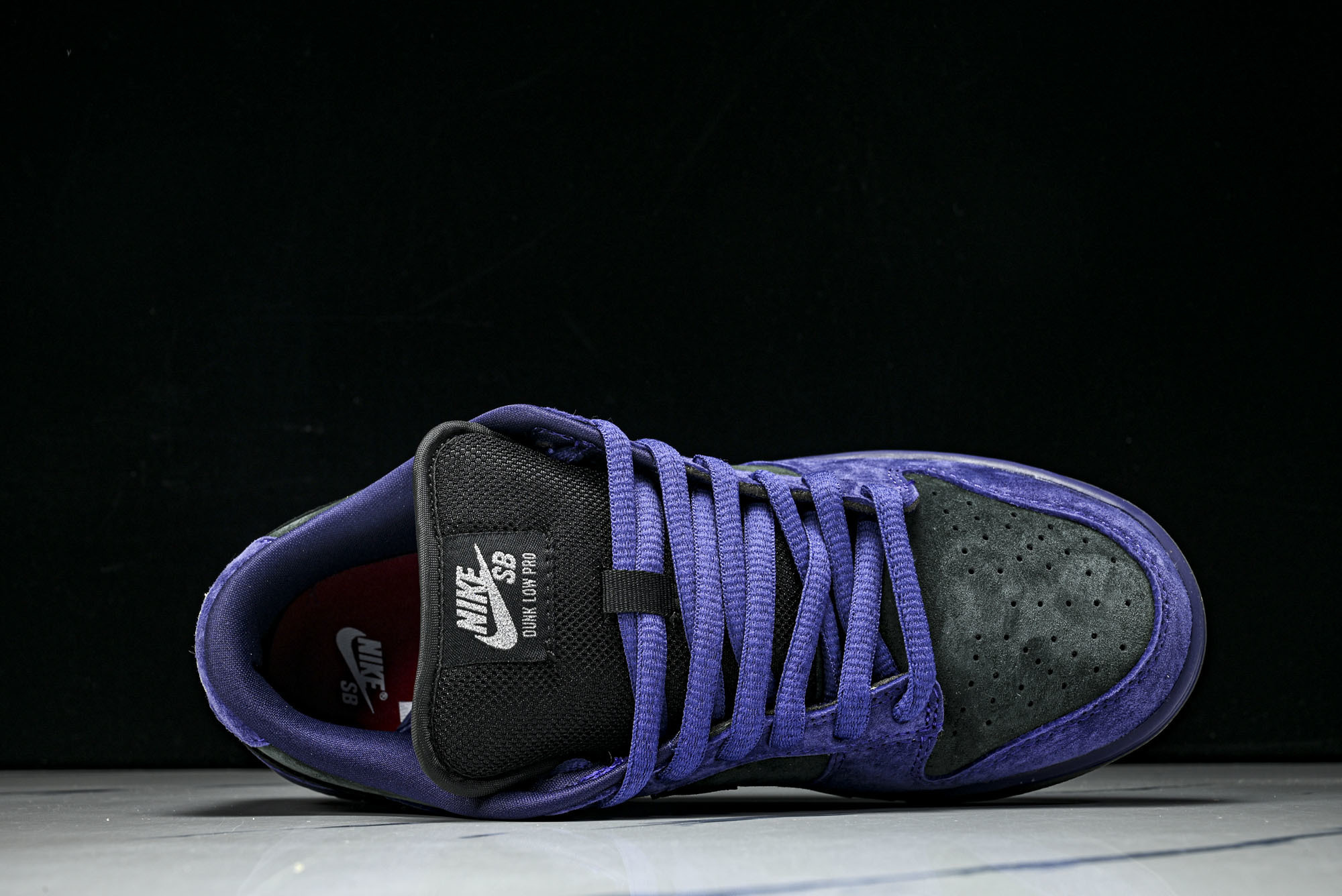 Supreme x Nike Dunk SB Dunk Low 联名灰紫 低帮休闲滑板鞋 HQ8487-