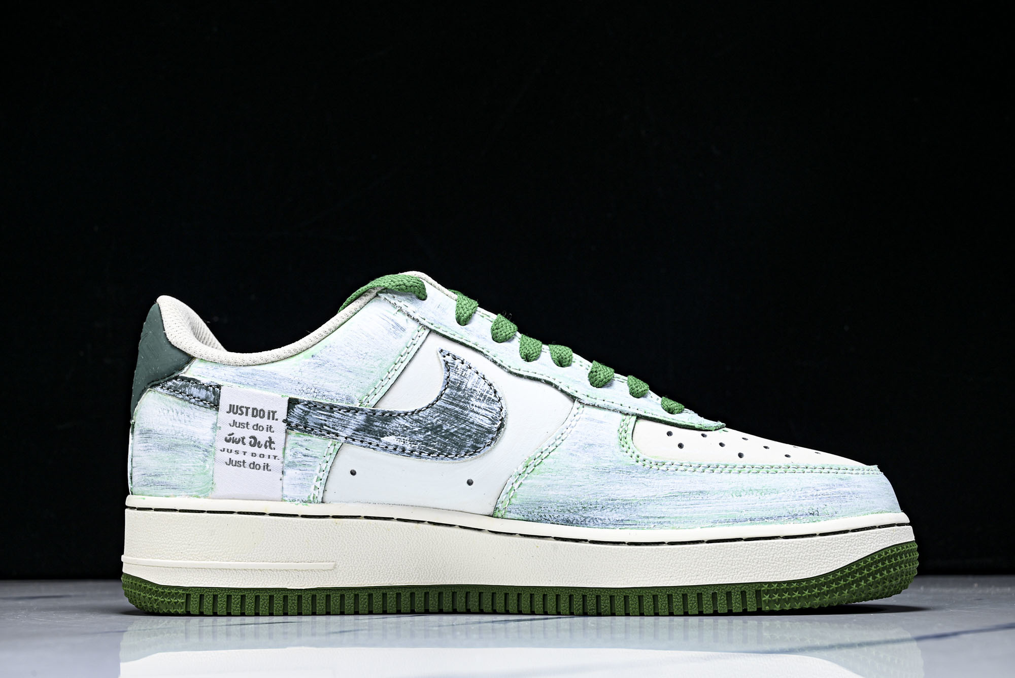 Nike Air Force 1'07 Low 