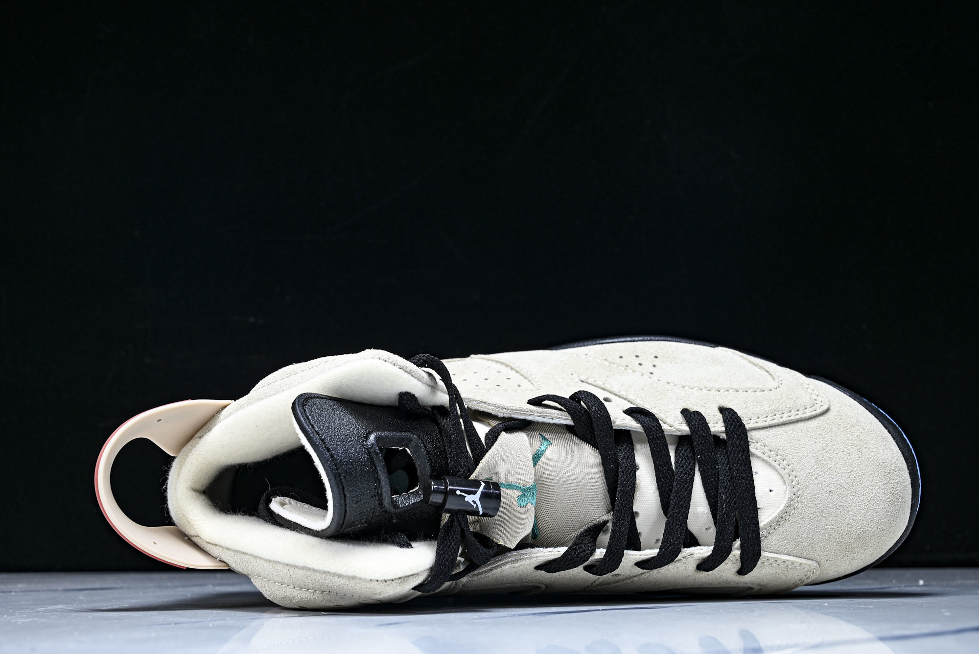 A Ma Maniére x Air Jordan 6 Retro 