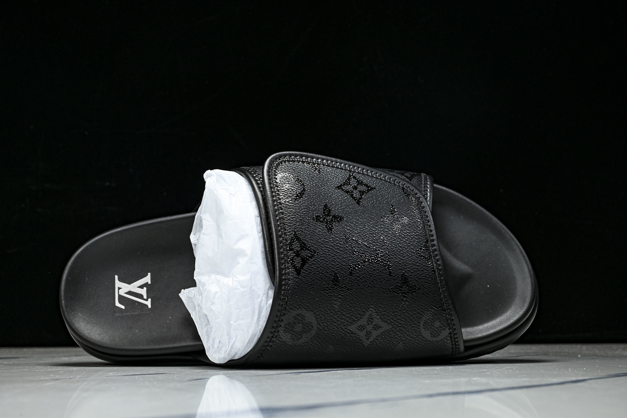 LV/路易威登男士凉鞋仿皮Monogram魔术贴鞋垫EVA底新款1AIXCQ39 40 41 42 43