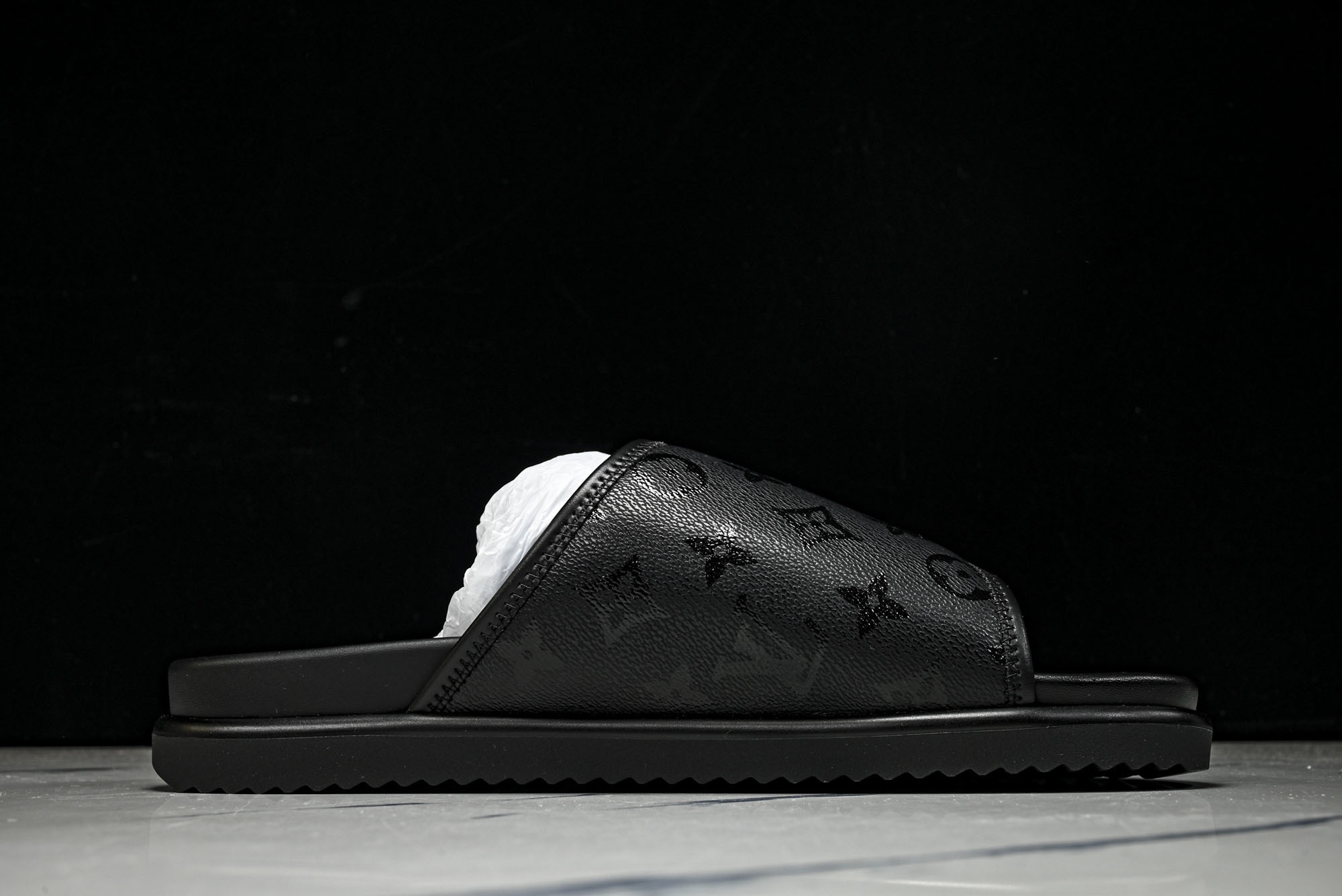 LV/路易威登男士凉鞋仿皮Monogram魔术贴鞋垫EVA底新款1AIXCQ39 40 41 42 43