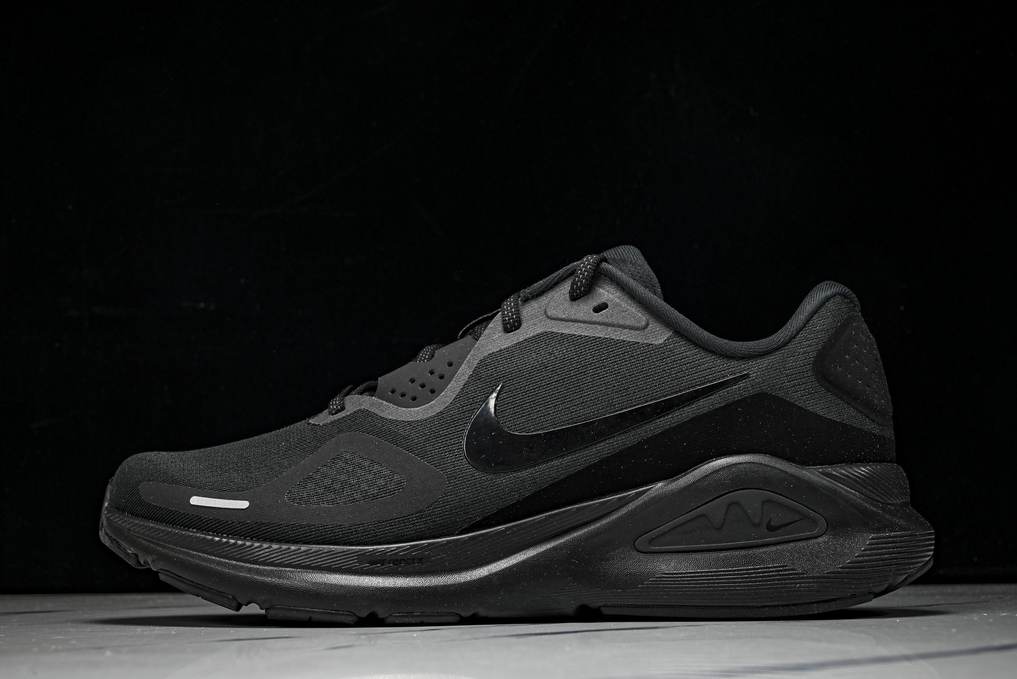 ()Nike/耐克Structure 26男女士耐磨气垫缓震训练支撑稳定跑步鞋HJ1102 00136 