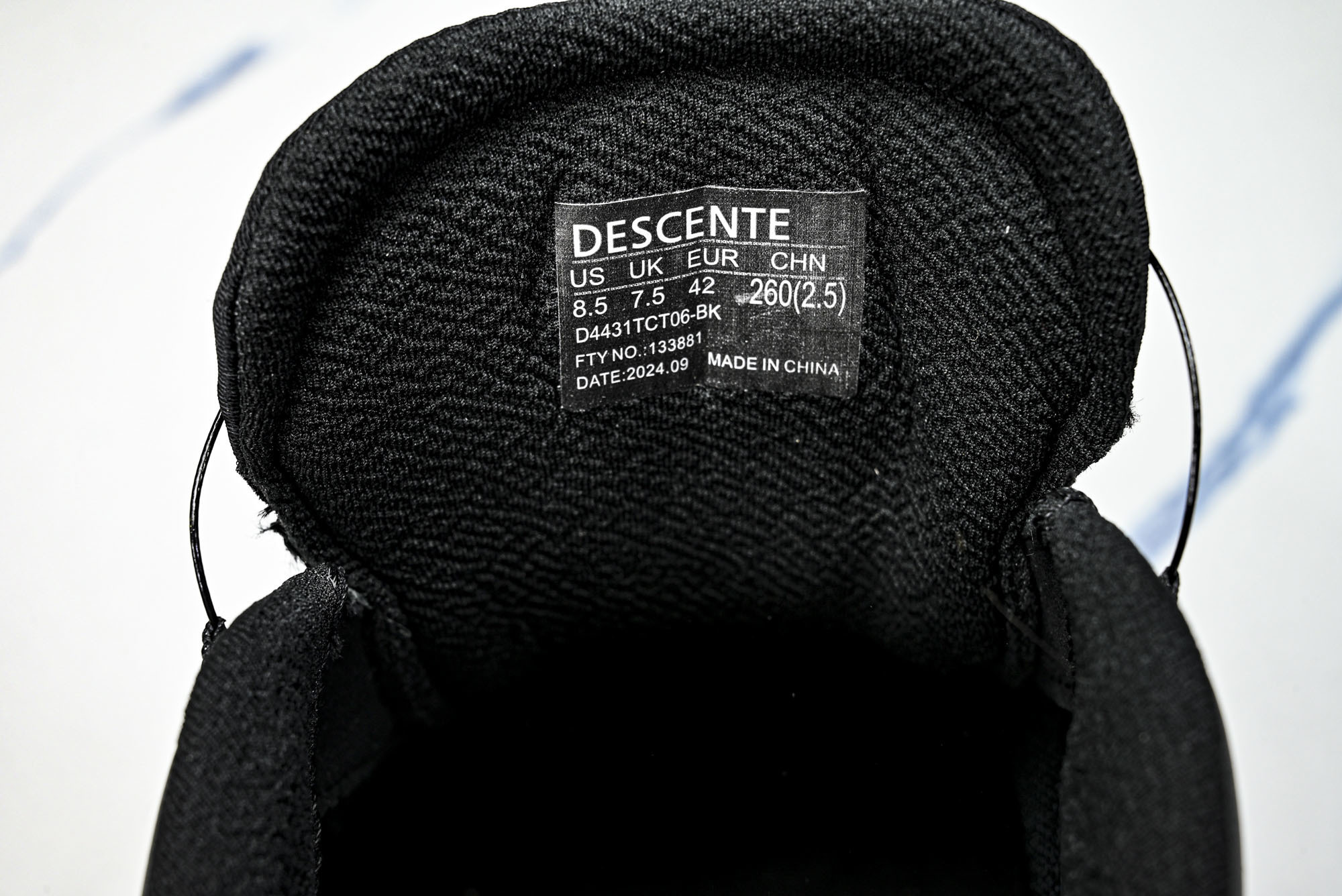 迪桑特 DESCENTE BOA Running 25 全皮面综训健身男同款综训鞋D4431TCT06尺