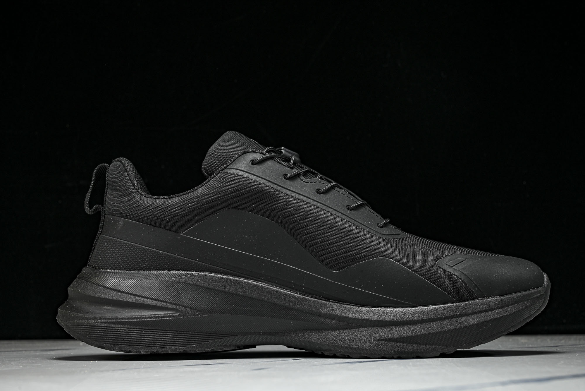 迪桑特 DESCENTE Enerzite Lavitate Trail 25秋冬男款运动休闲跑鞋D44