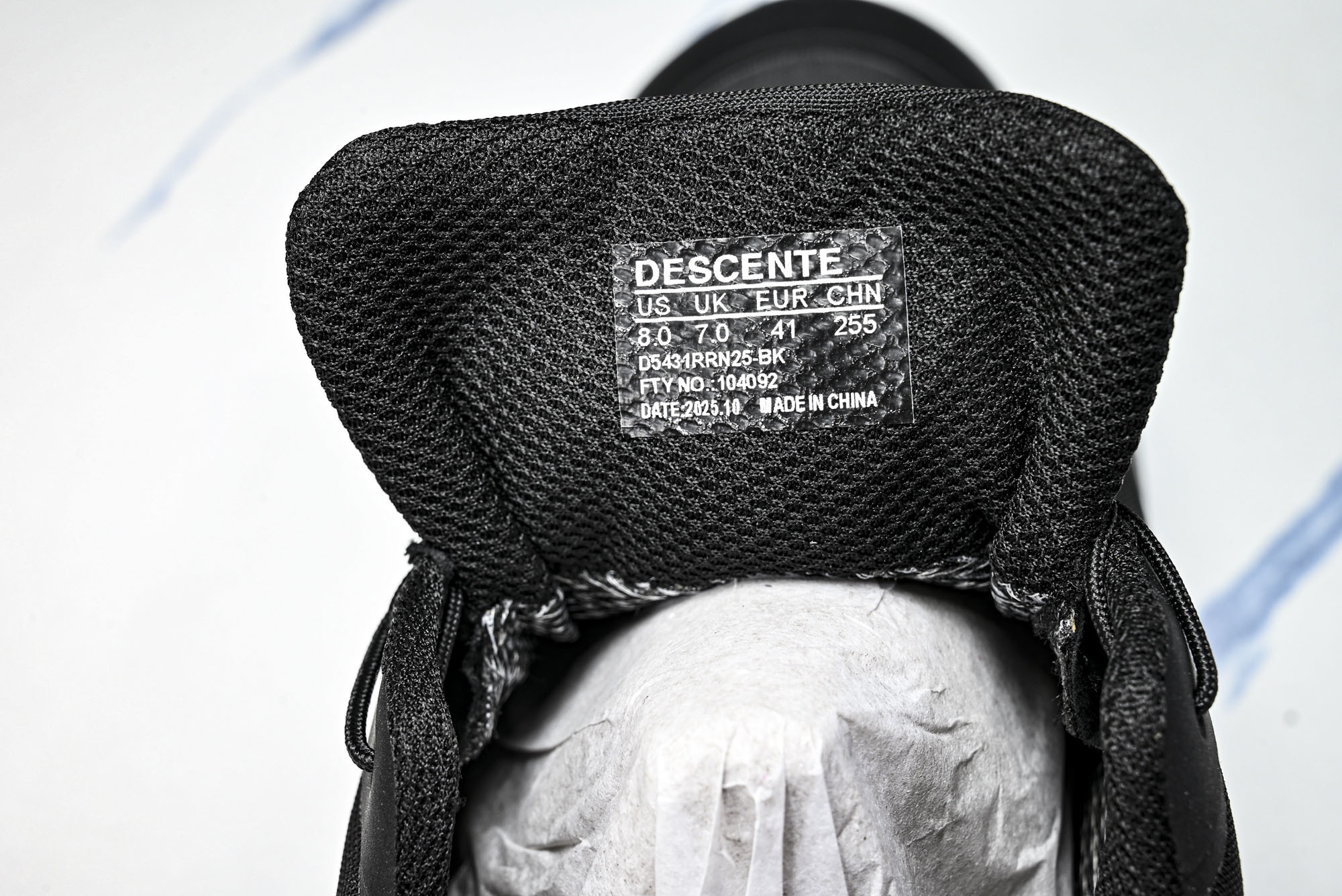 迪桑特 DESCENTE Enerzite Lavitate Trail 25秋冬男款运动休闲跑鞋D44