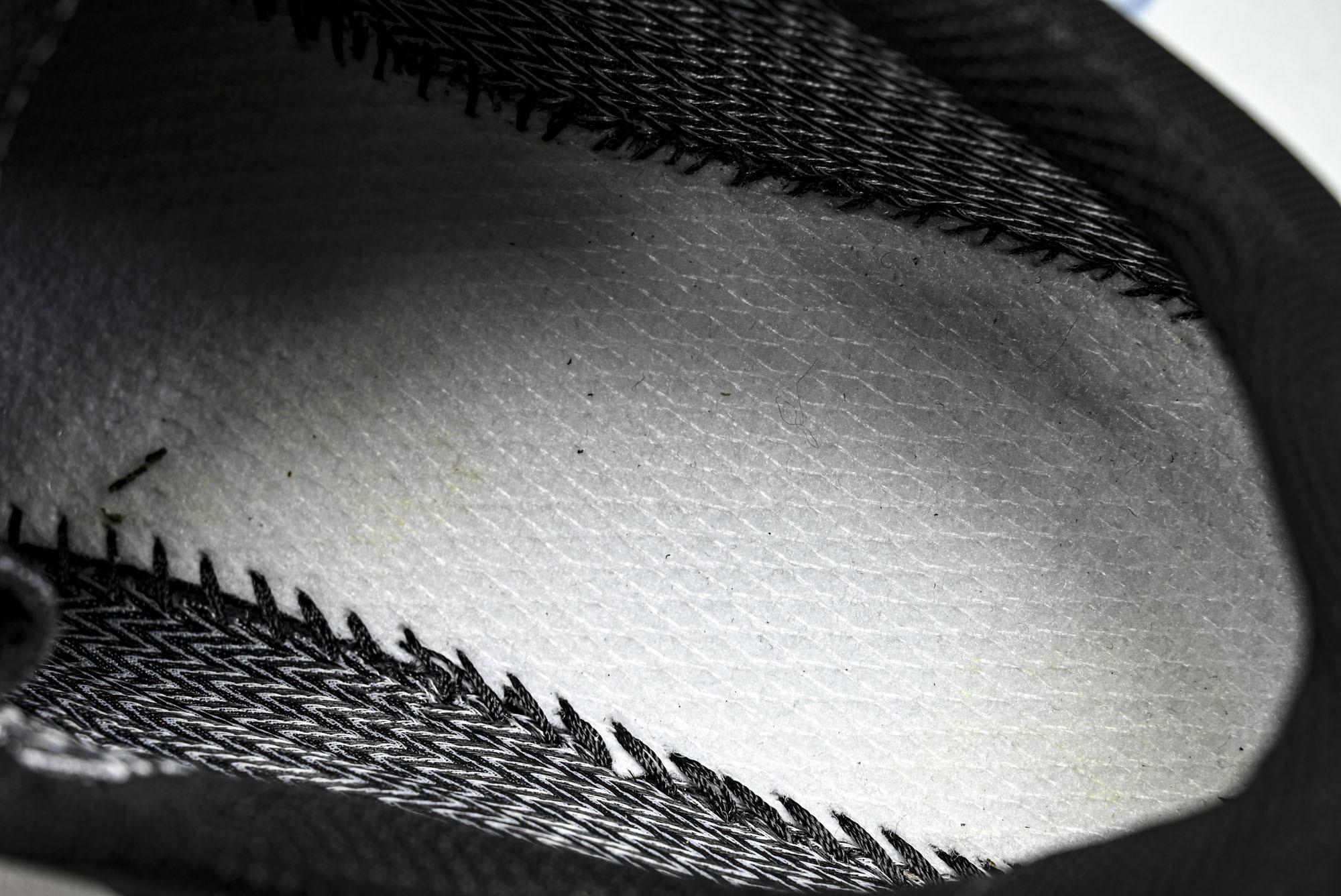 迪桑特 DESCENTE Enerzite Lavitate Trail 25秋冬男款运动休闲跑鞋D44