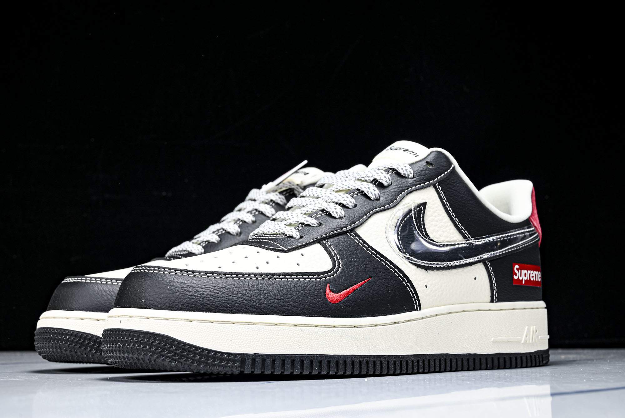 Nike Air Force 1'07 Low Supreme联名 米黑红 空军一号低帮休闲板鞋 DF0