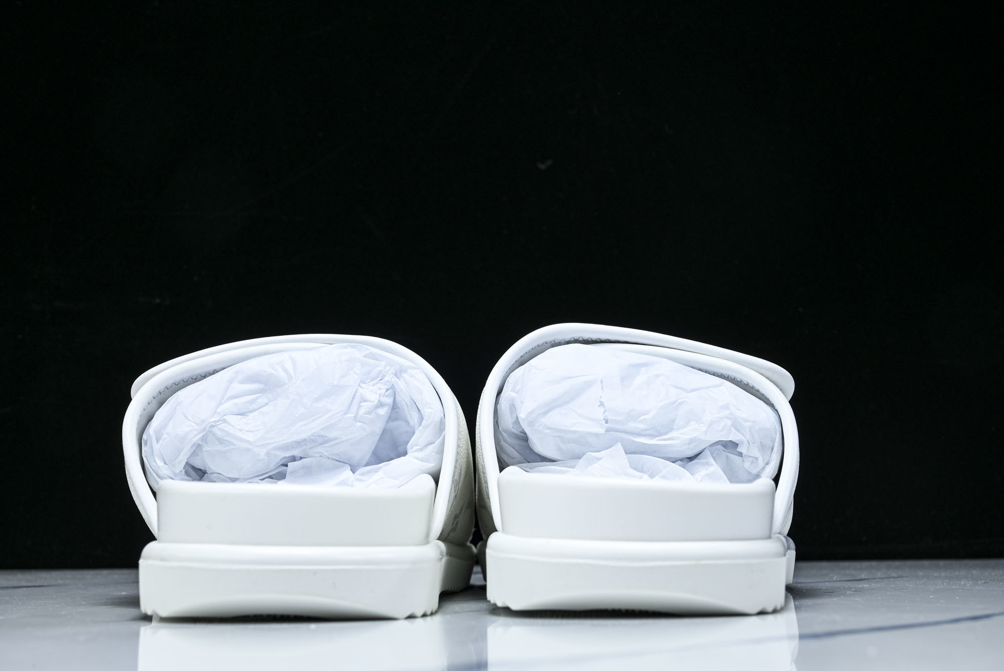 LV/路易威登男士凉鞋仿皮Monogram魔术贴鞋垫EVA底新款1AIXCQ2639 40 41 42 