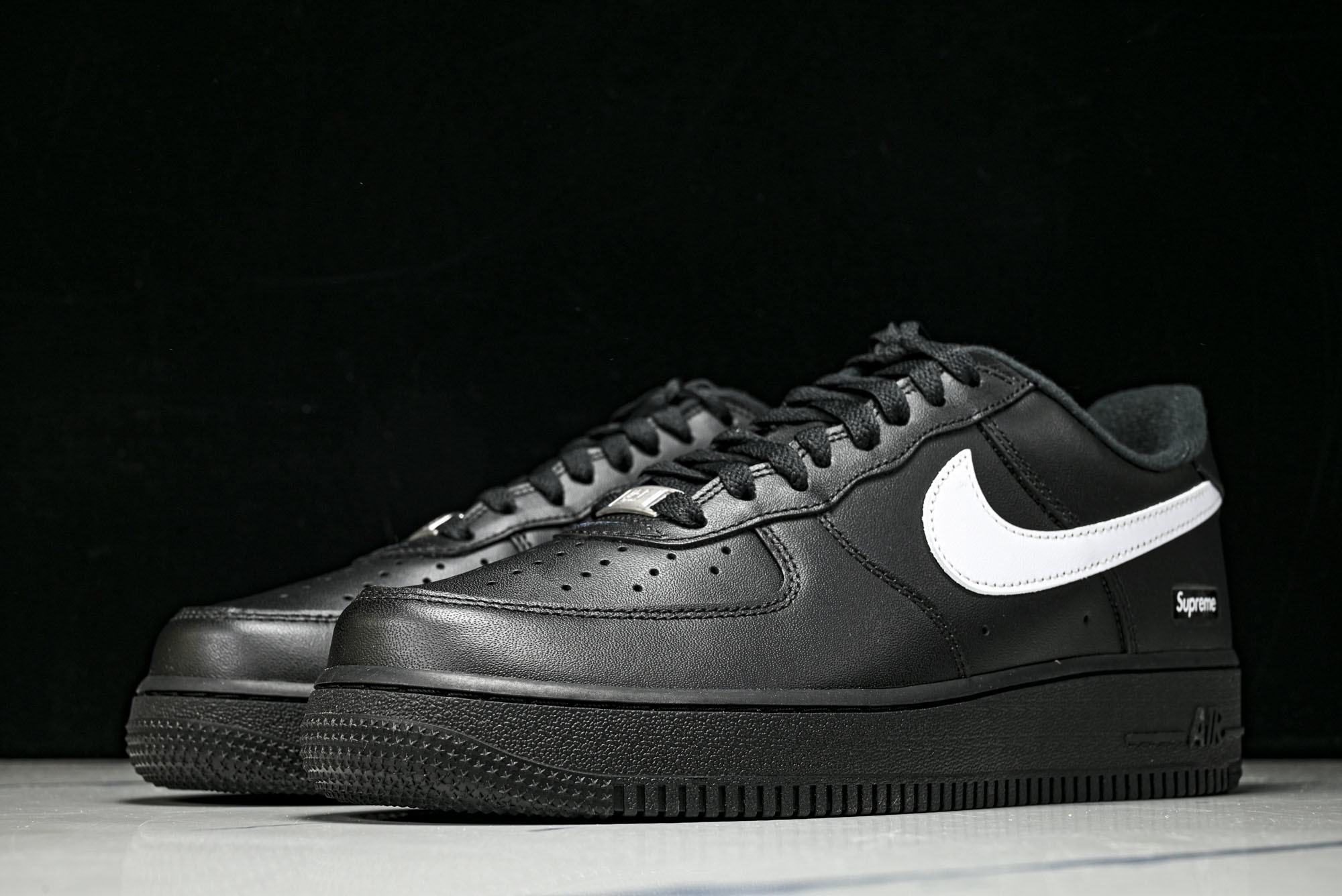 (MAX)NK Air Force 1 Low Supreme Black White 黑白 CU922