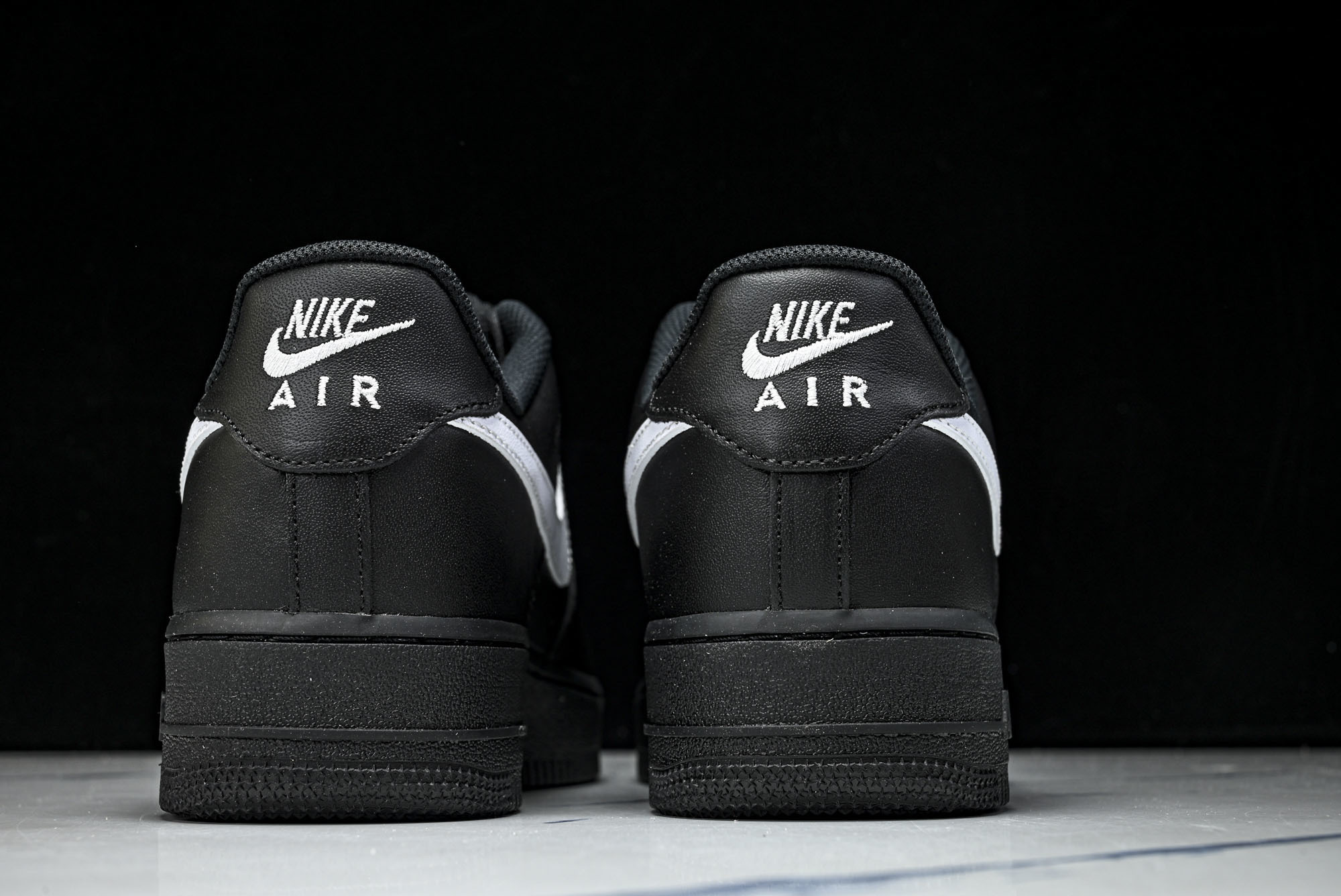 (MAX)Nk Air Force 1'07 Low 经典黑白勾 空军一号低帮休闲板鞋 FZ0627-0