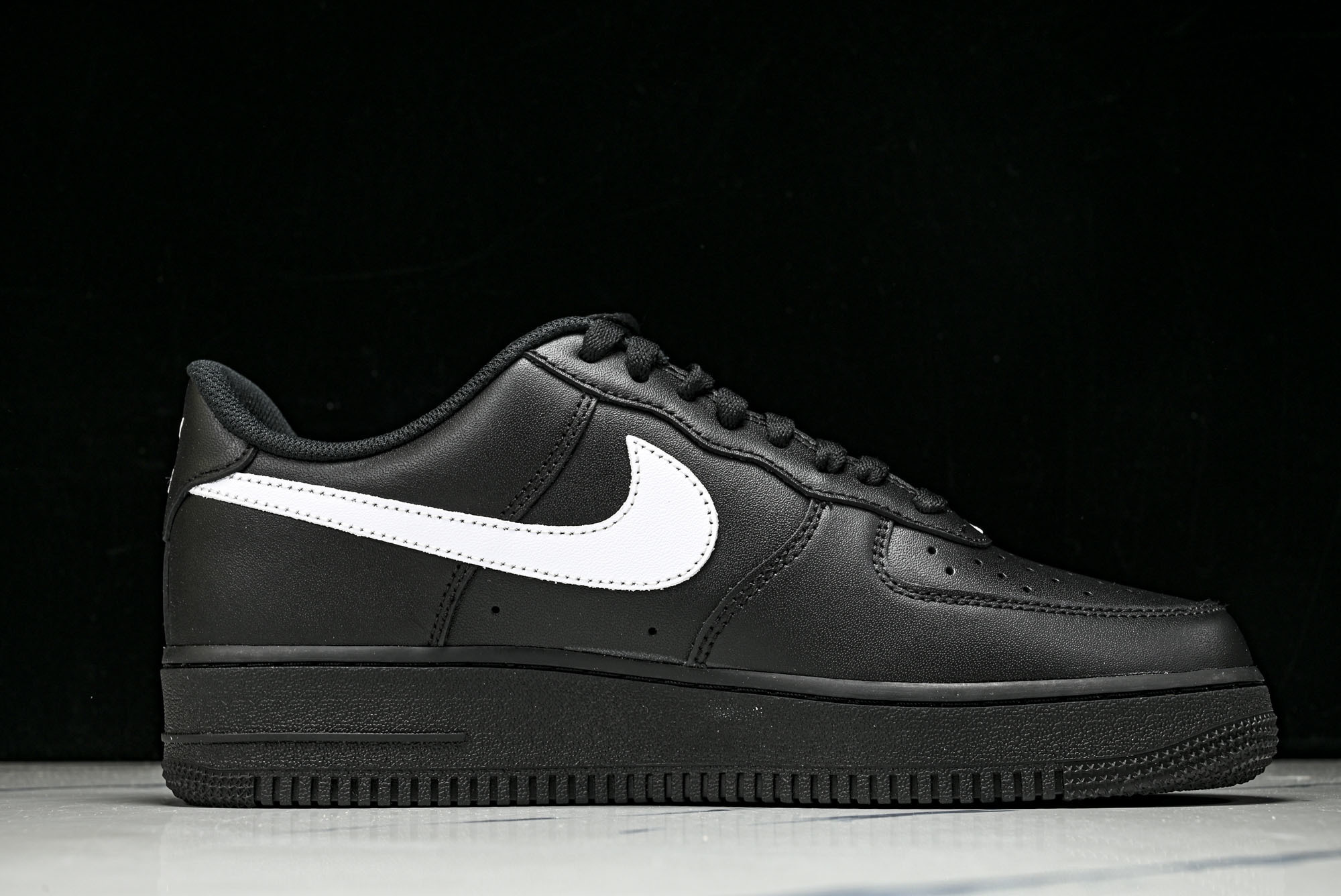 (MAX)Nk Air Force 1'07 Low 经典黑白勾 空军一号低帮休闲板鞋 FZ0627-0